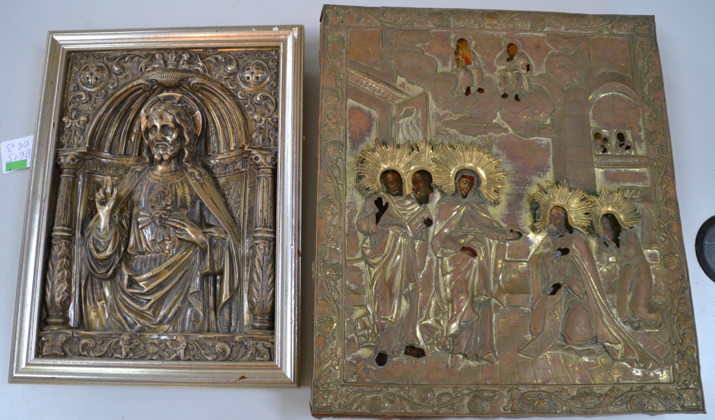 Detail c: 3 Ikonen, Russland, Ende 19.Jh., Kosmopolit Alexey von Moskau, Tempera/Holz, 27x17 cm; Marienikone mit Fürbitter, Messingoklad lose aufliegend, ...