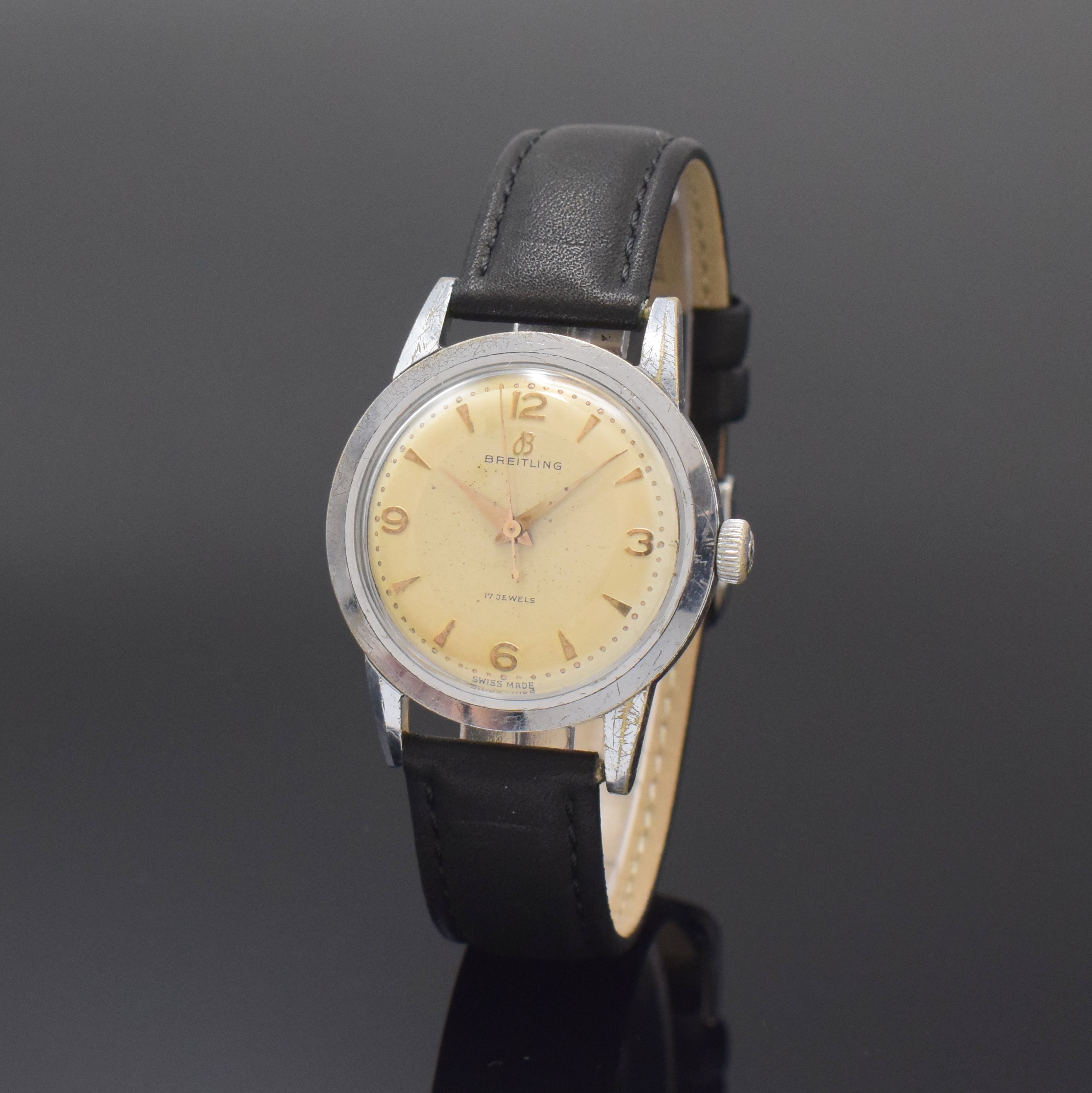 BREITLING Referenz 2906 Herrenarmbanduhr, Schweiz um 1945, Handaufzug, verchr. Geh. m. verschr. Stahlboden, orig. Krone, silb. Duoton-Zifferbl. pat., ...