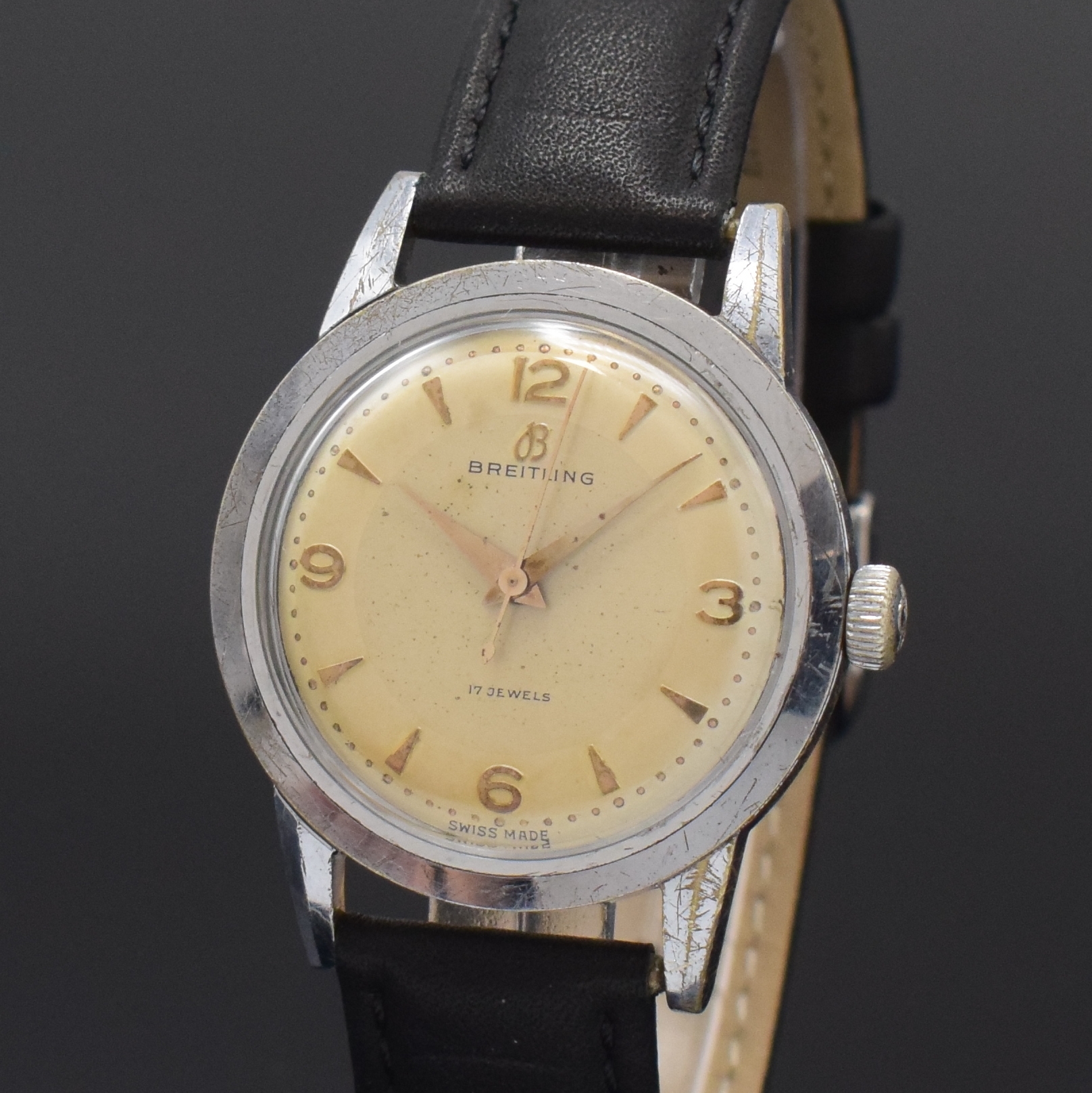 Detail a: BREITLING Referenz 2906 Herrenarmbanduhr, Schweiz um 1945, Handaufzug, verchr. Geh. m. verschr. Stahlboden, orig. Krone, silb. Duoton-Zifferbl. pat., ...