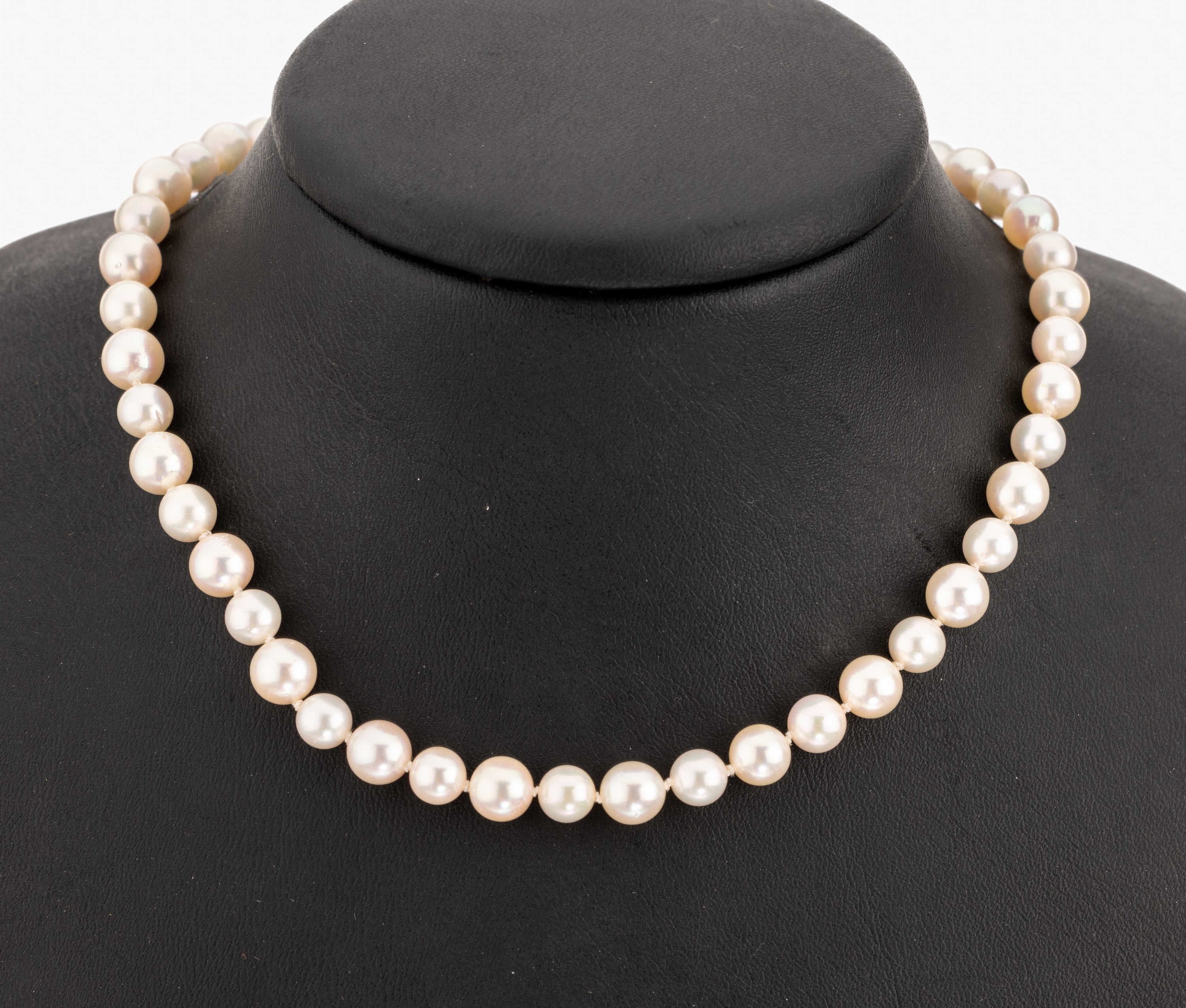 Zuchtperl-Collier, endlos, im Wechsel Akoyazuchtperlen in 2 Größen, D. ca. 6.1 und 7.1 mm, L. ca. 94 cm