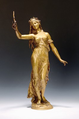 Image Bronzeplastik nach Auguste Moreau (1834-1917) , Bronze, goldfarben patiniert, stehende ...