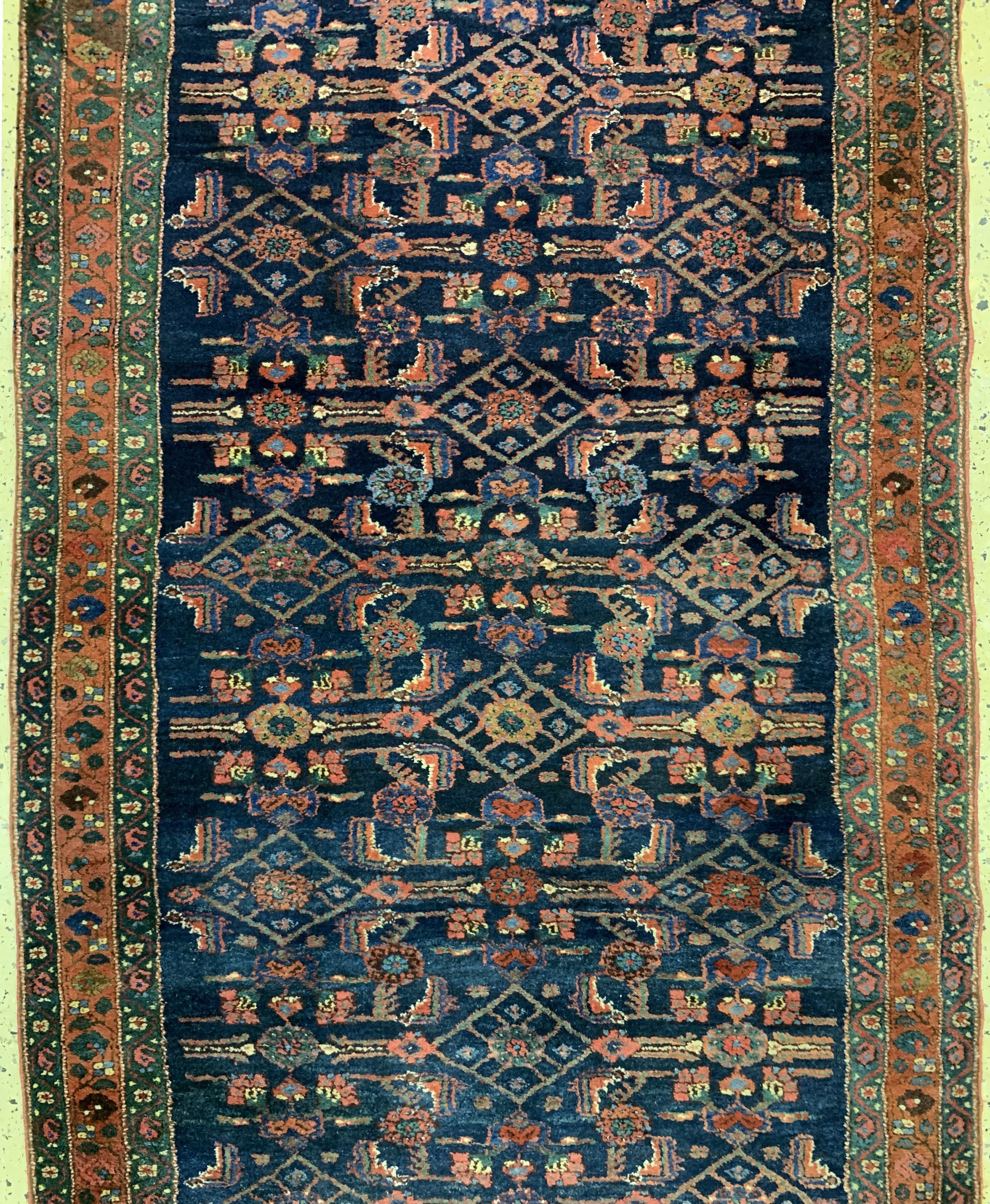 Detail b: Kordi Bidjar alt, Persien, Anfang 20.Jhd, Wolle auf Baumwolle, ca. 590 x 122 cm, EHZ: 3