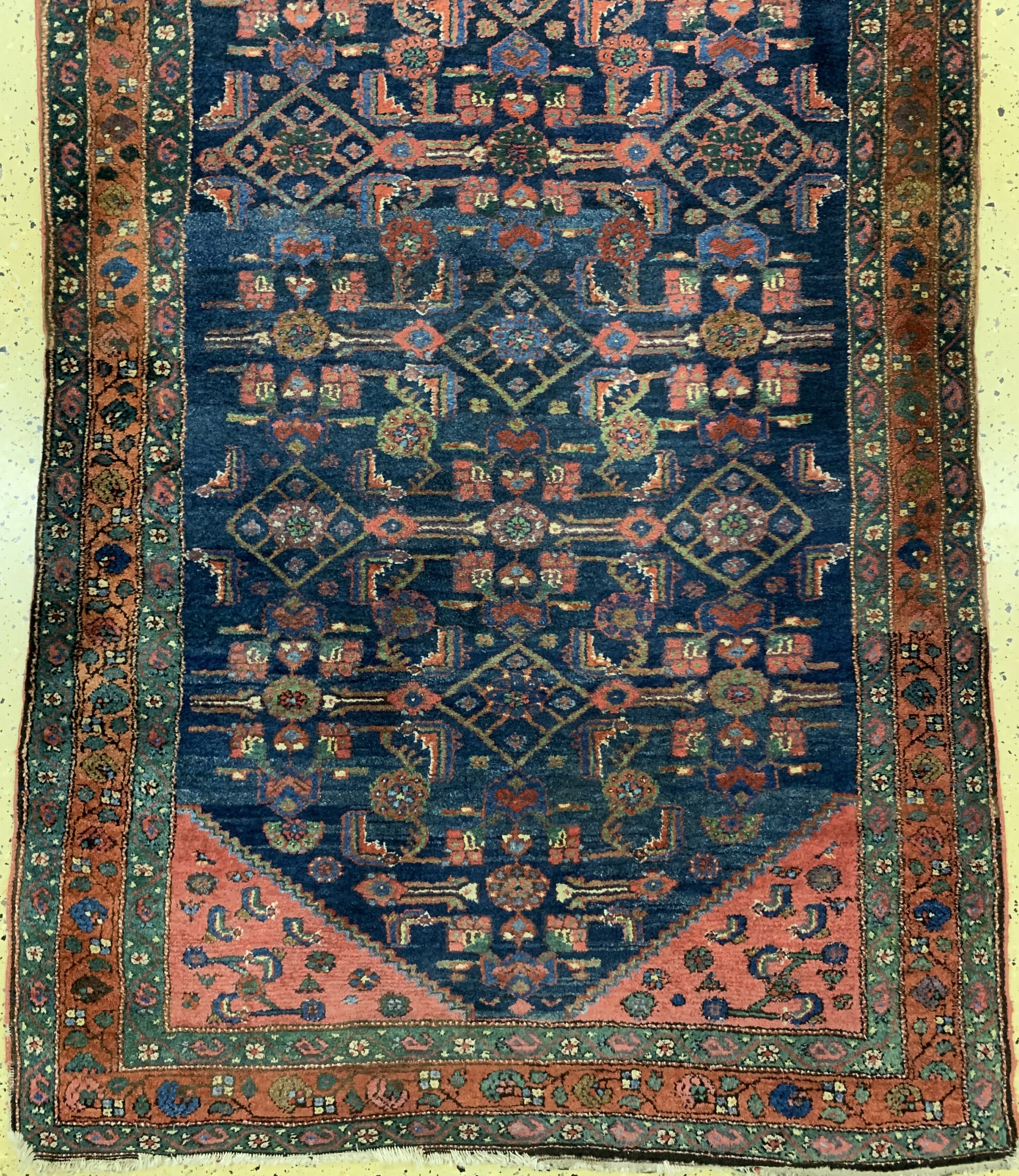 Detail e: Kordi Bidjar alt, Persien, Anfang 20.Jhd, Wolle auf Baumwolle, ca. 590 x 122 cm, EHZ: 3