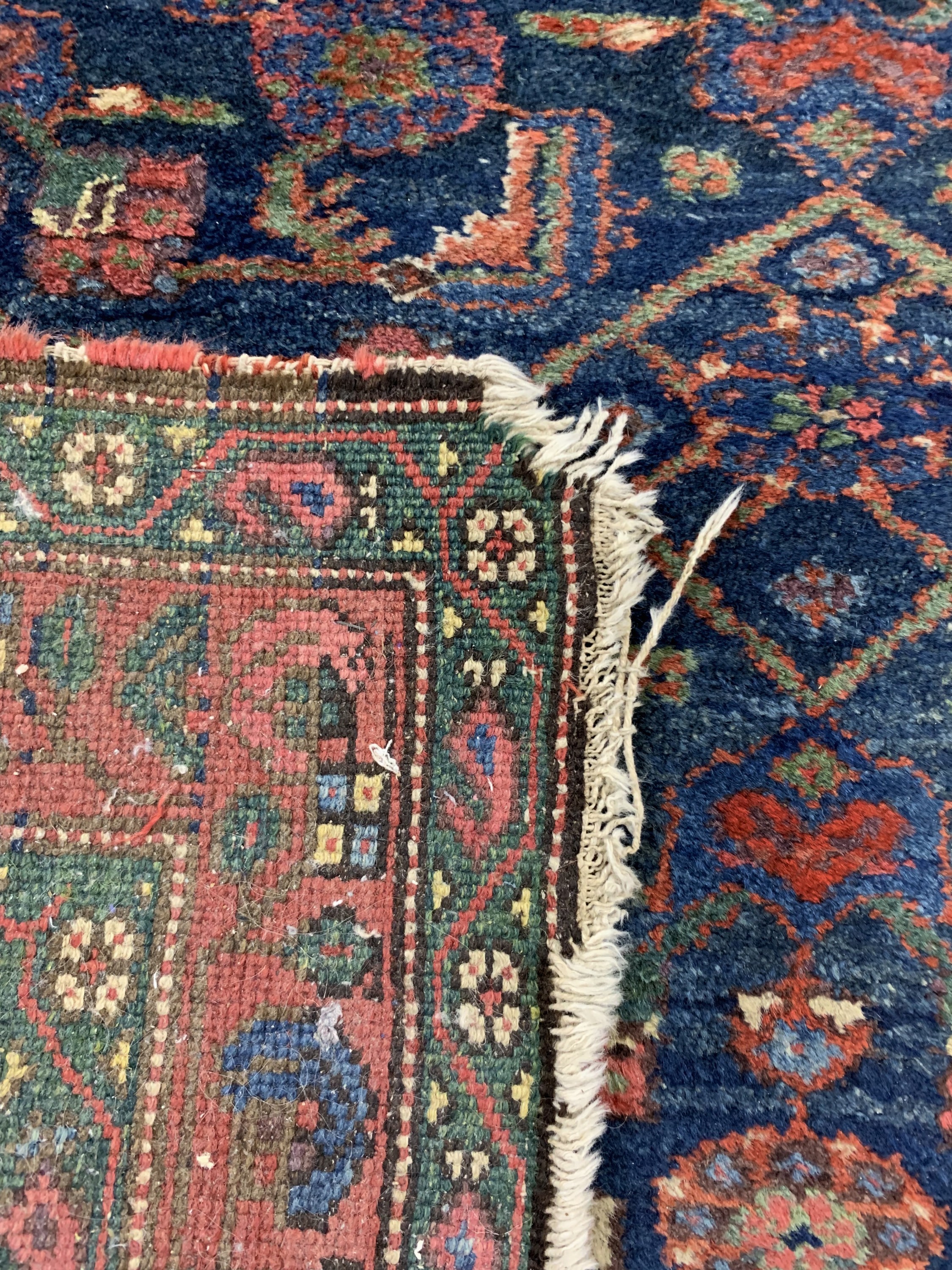 Detail f: Kordi Bidjar alt, Persien, Anfang 20.Jhd, Wolle auf Baumwolle, ca. 590 x 122 cm, EHZ: 3