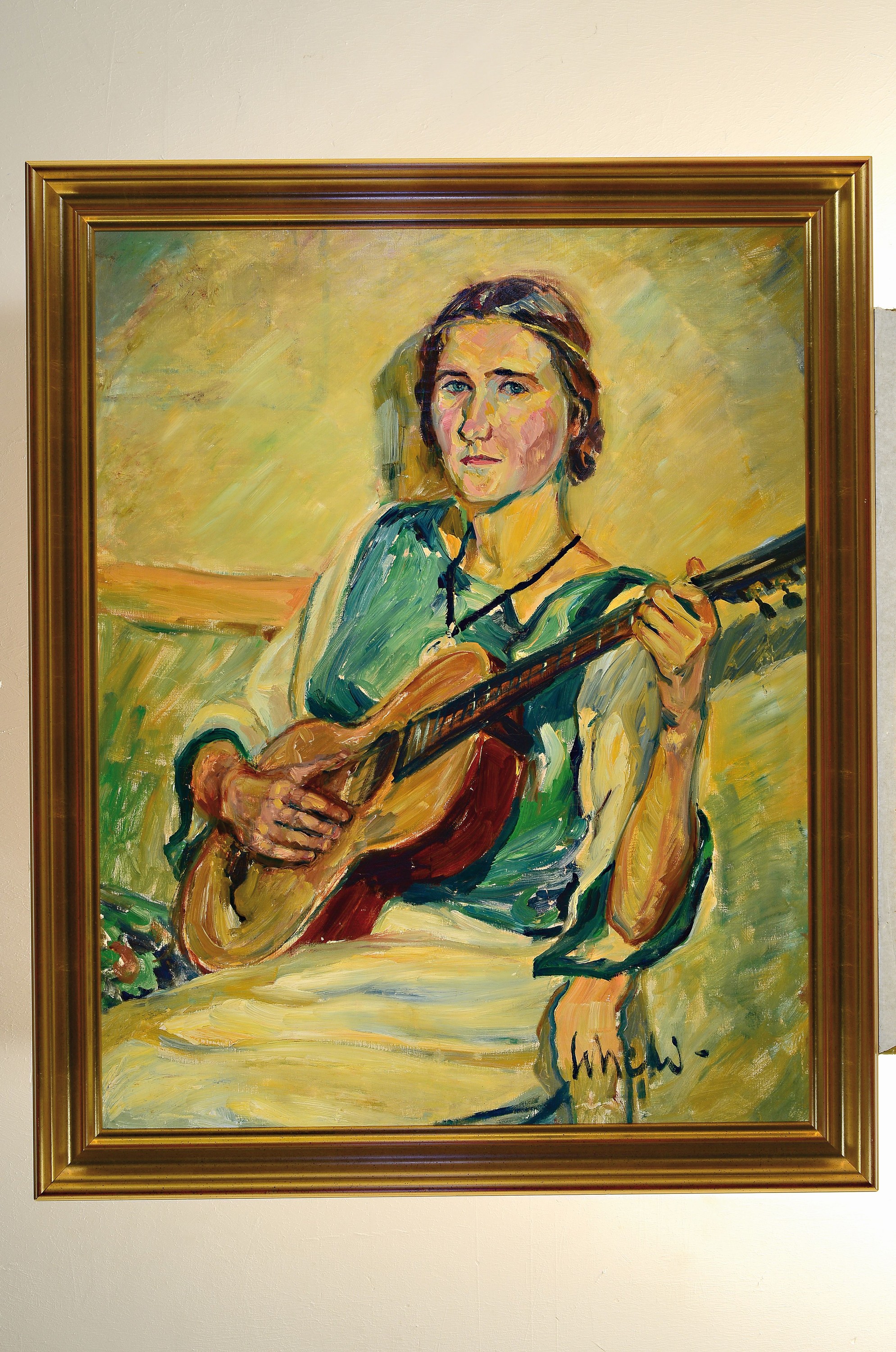Detail k: Karl Scheld, 1895 Lich/Oberhessen-1936 Darmstadt, Porträt der Schwester des Künstlers Dr. Berta Scheld (1887-1945) mit Gitarre, rechts unten ...