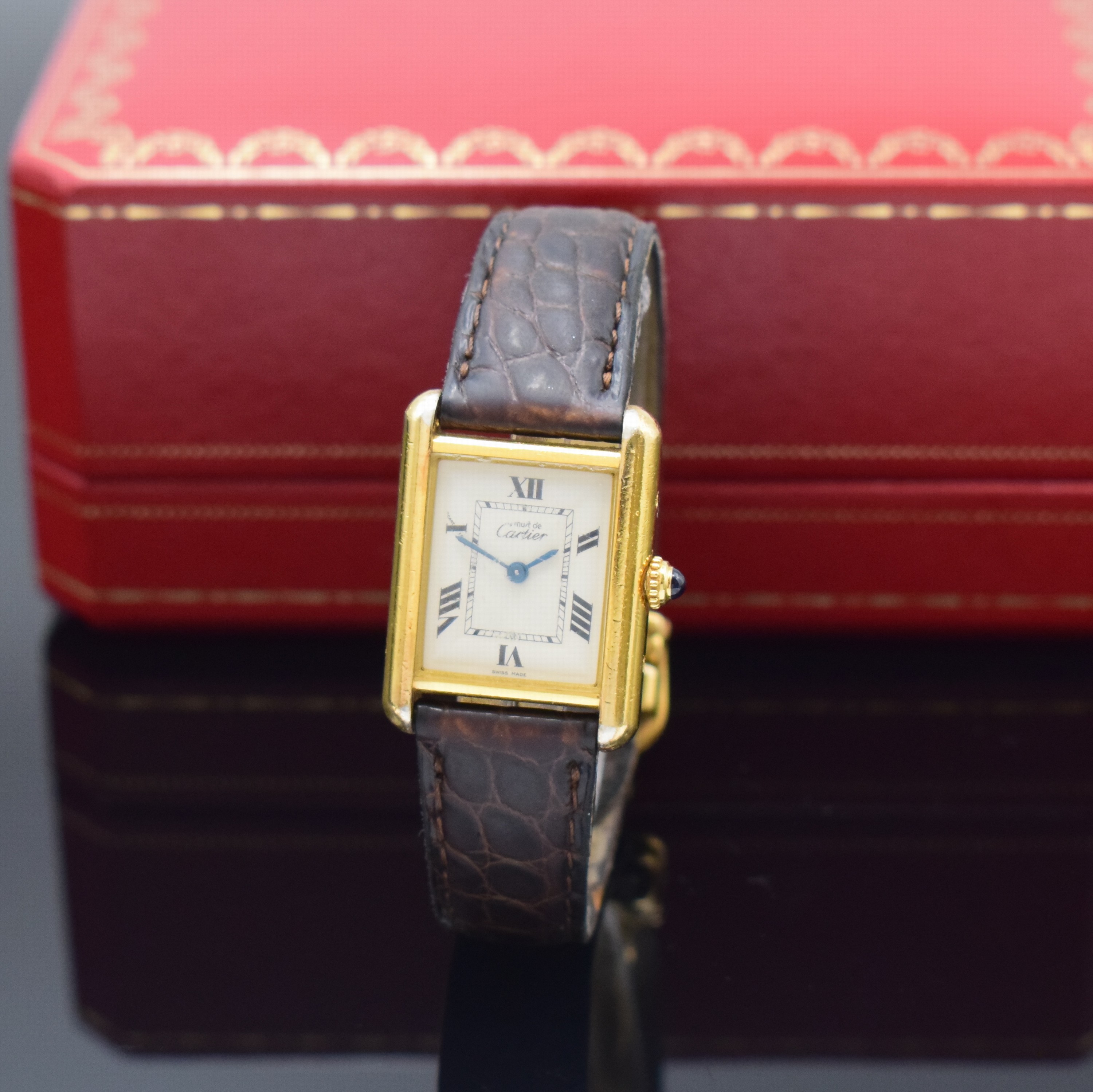CARTIER Damenarmbanduhr Serie Tank Referenz 2415, quarz, verg. Sterlingsilbergeh., Boden 8-fach verschr., Lederband m. verg. orig. Dornschl., ...