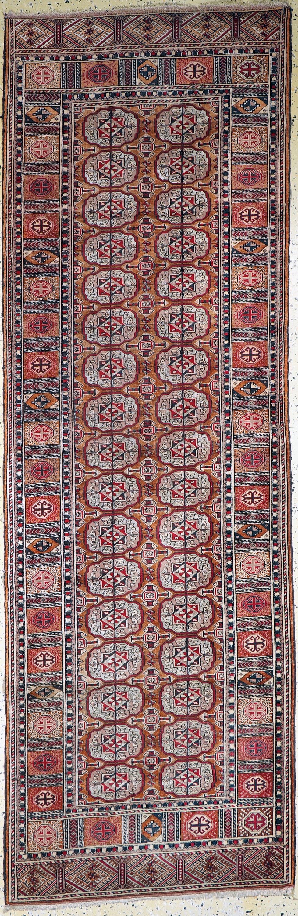 Mauri"Seidengrund"fein, Afghanistan, Mitte 20.Jhd, Wolle mit Seide, ca. 275 x 90 cm, EHZ:2