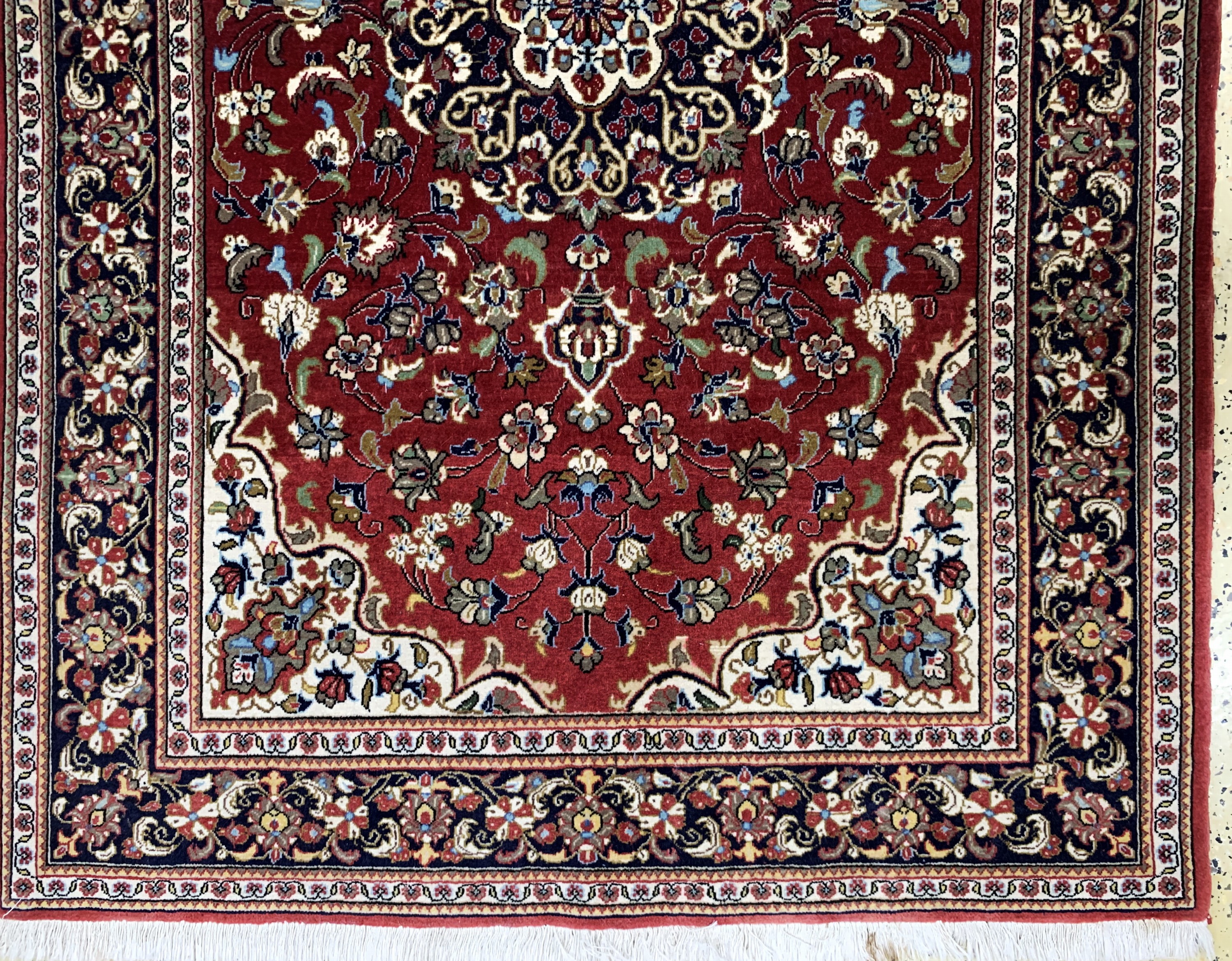 Detail b: Ghom Kork, Persien, Ende 20.Jhd, Korkwolle auf Baumwolle, ca. 154 x 102 cm, EHZ: 2