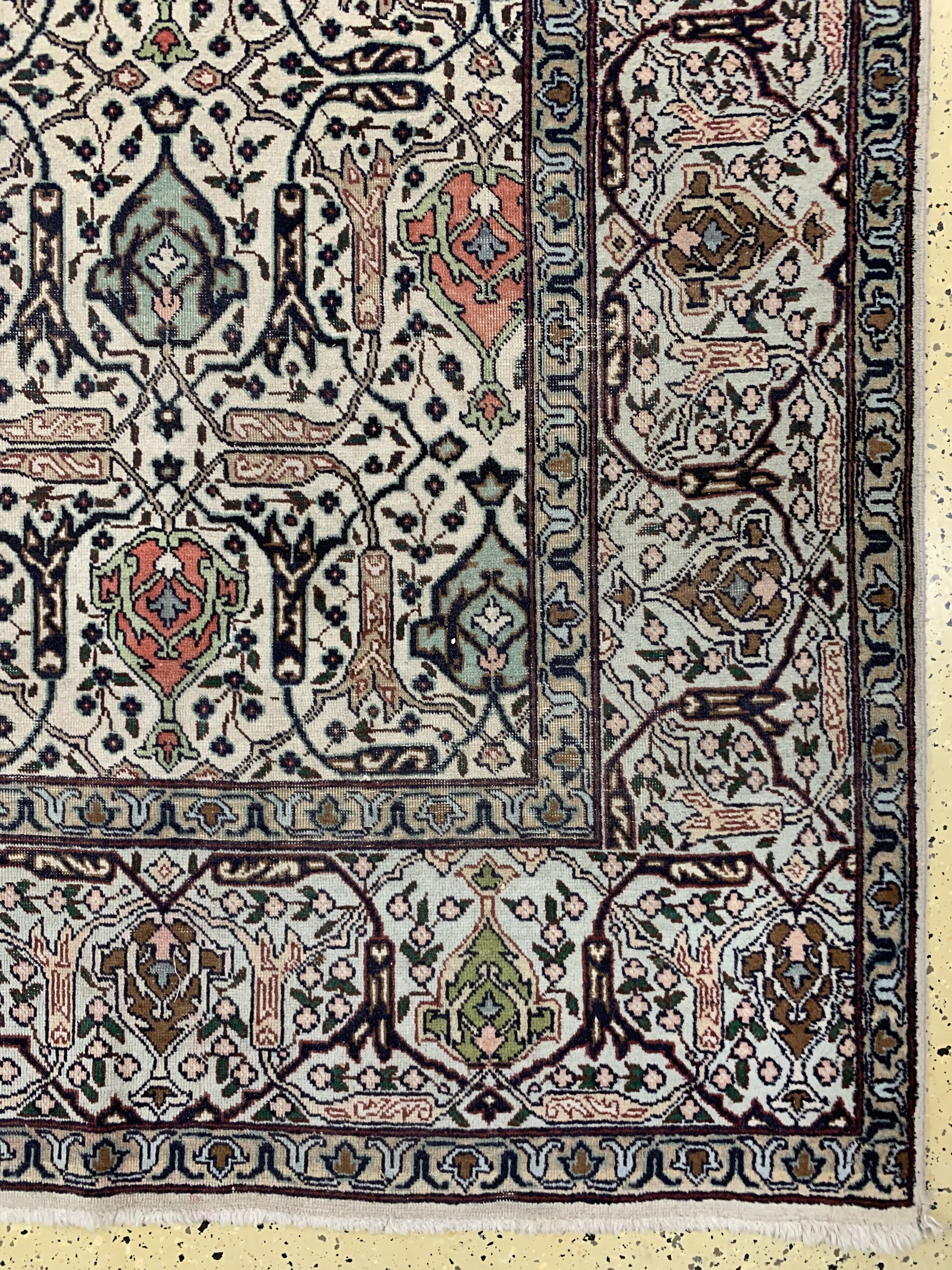 Detail a: Täbriz alt, Persien, Mitte 20.Jhd, Wolle auf Baumwolle, ca. 399 x 292 cm, EHZ: 3