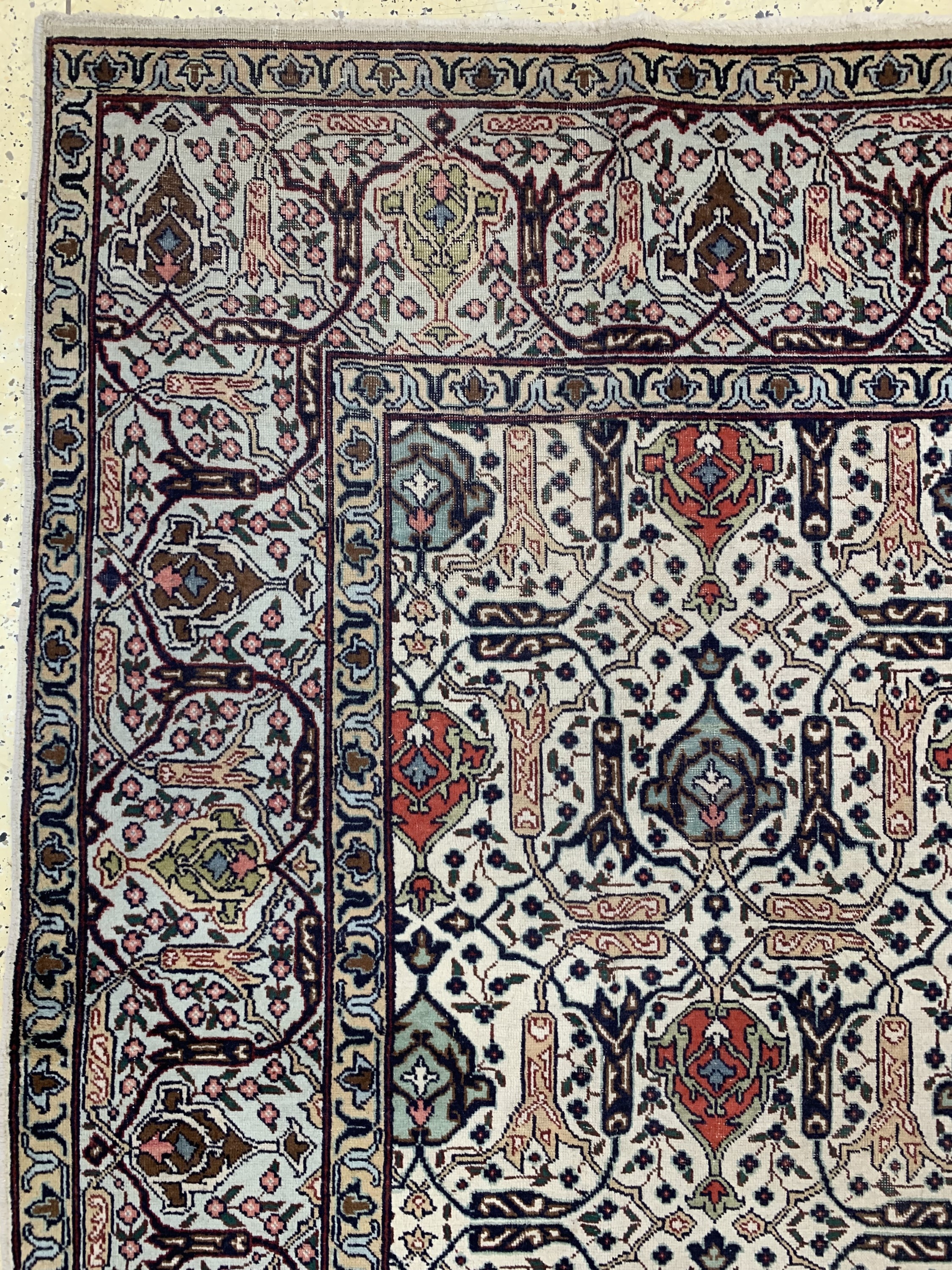 Detail e: Täbriz alt, Persien, Mitte 20.Jhd, Wolle auf Baumwolle, ca. 399 x 292 cm, EHZ: 3