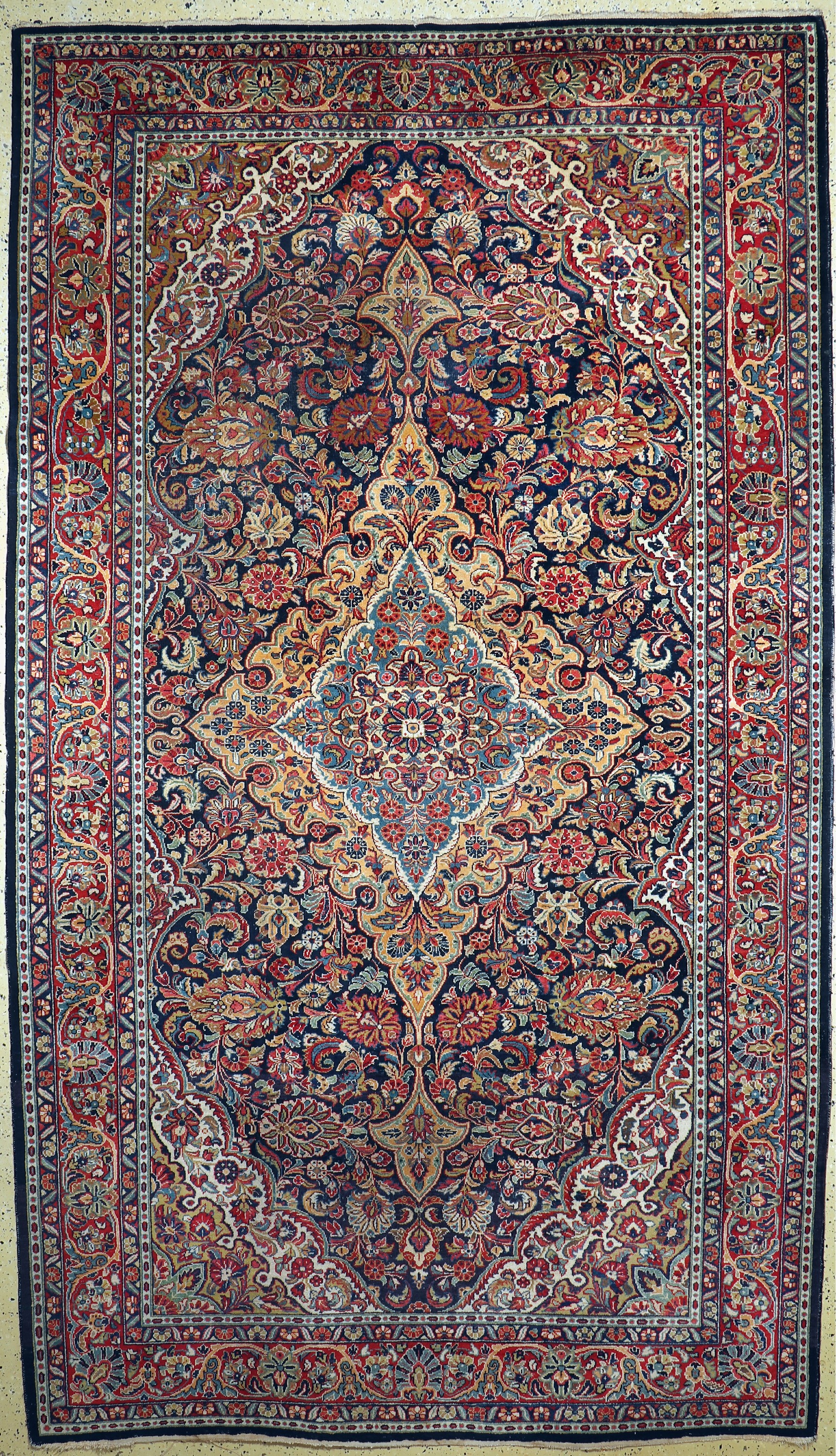 Sarogh Mahal alt, Persien, Mitte 20.Jhd, Wolle auf Baumwolle, ca. 369 x 213 cm, EHZ: 3