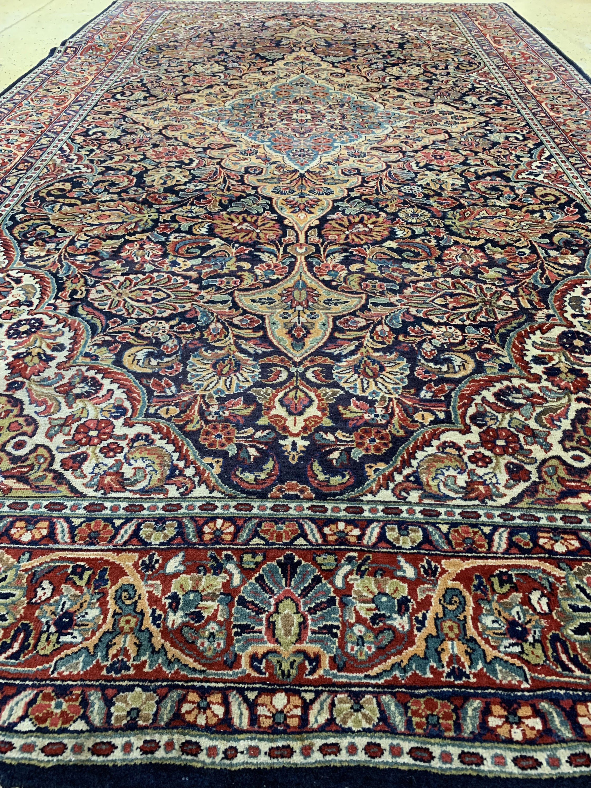 Detail f: Sarogh Mahal alt, Persien, Mitte 20.Jhd, Wolle auf Baumwolle, ca. 369 x 213 cm, EHZ: 3