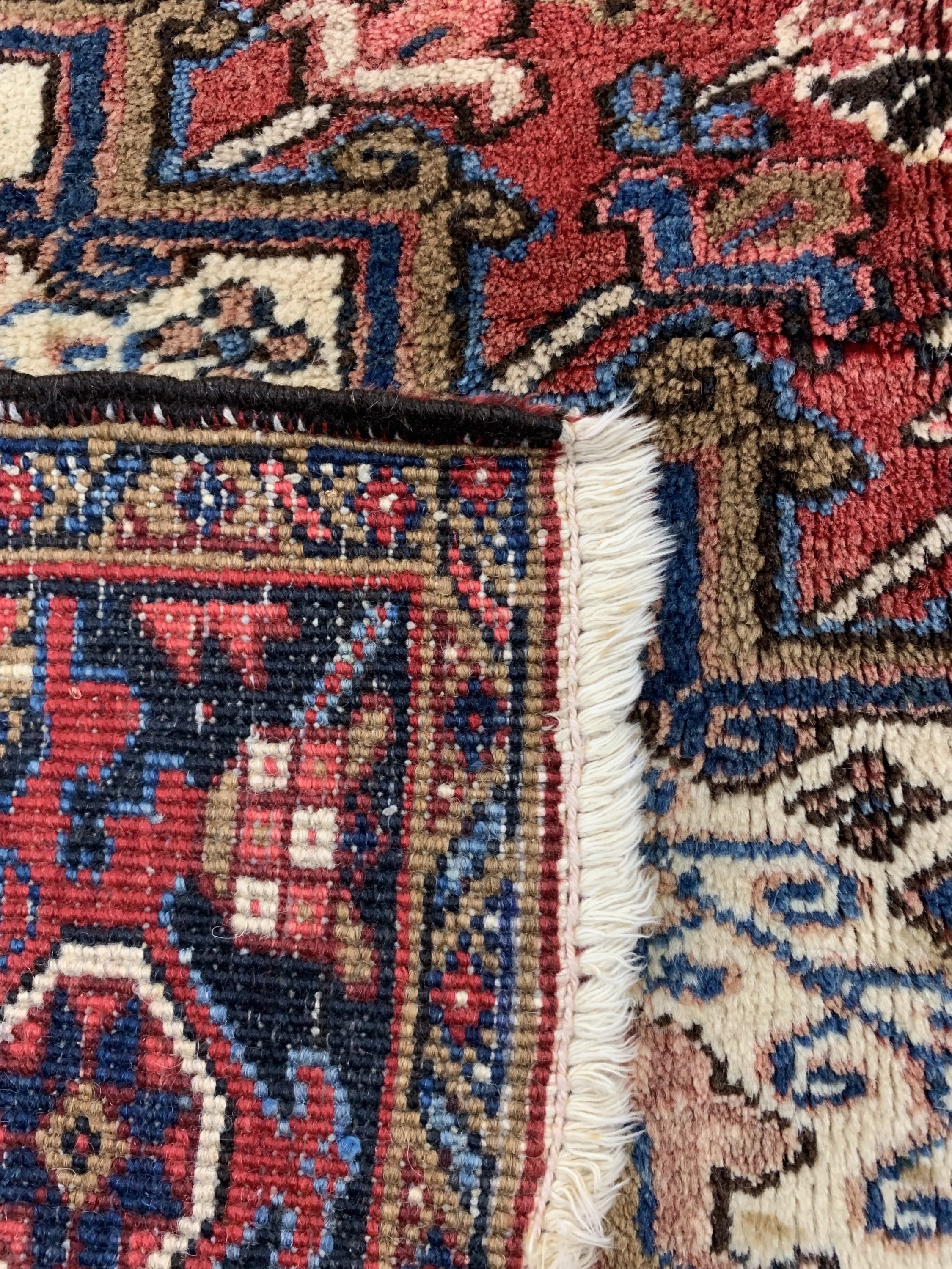 Detail g: Heriz alt, Persien, Mitte 20.Jhd, Wolle aufBaumwolle, ca. 270 x 237 cm, EHZ: 3