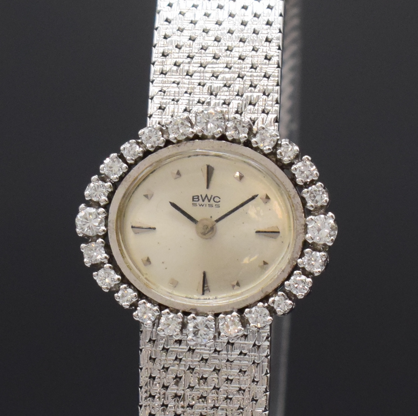 Detail a: BWC Damenarmbanduhr in WG 750/000 mit Diamanten, Schweiz um 1965, Handaufzug, Boden aufgedr., Lünette aufw. m. Diamanten bes., vers. Zifferbl. m. ...