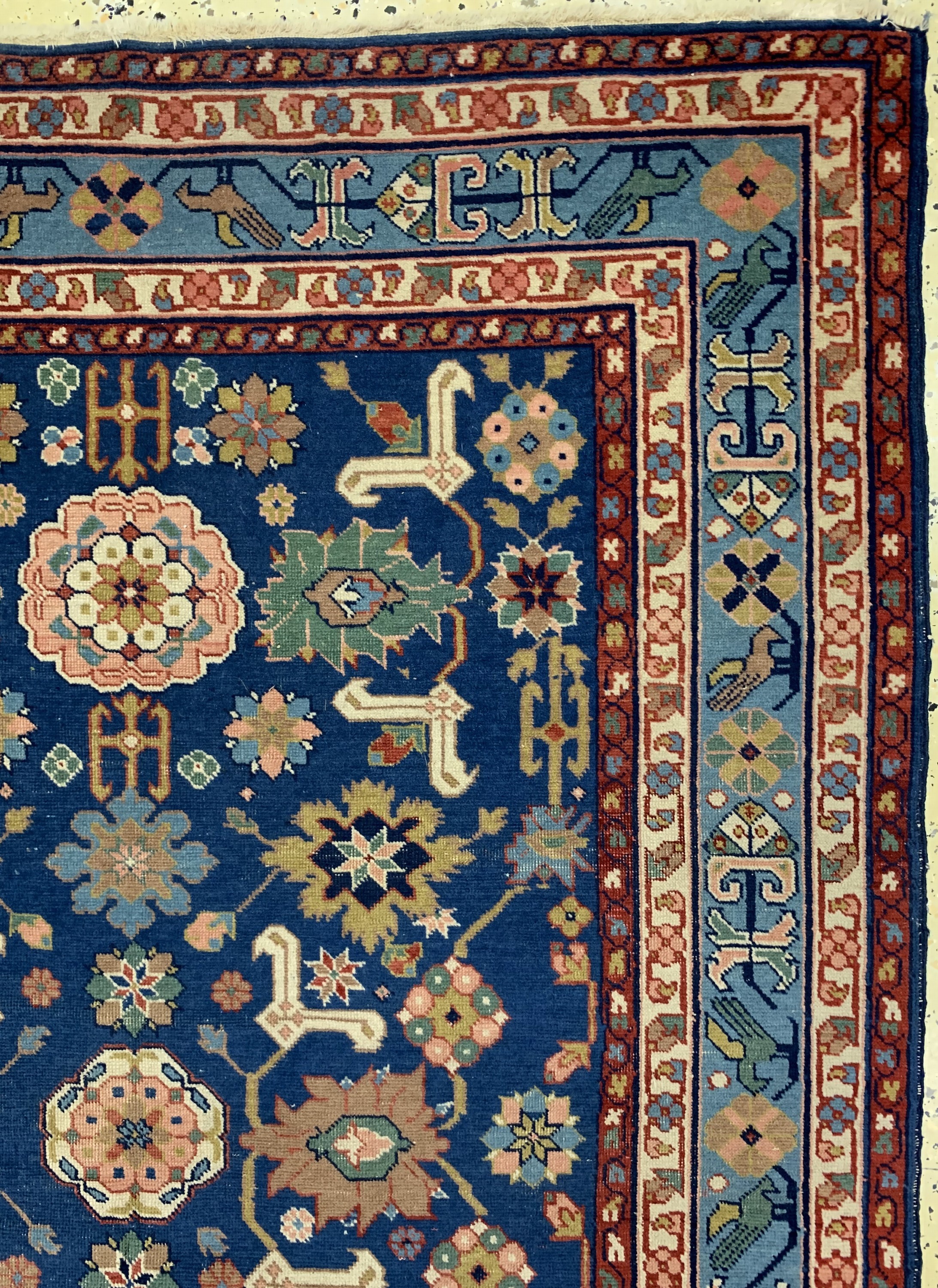 Detail c: "Blattgabel-Schirwan", Rußland, Mitte 20.Jhd, Wolle auf Baumwolle, ca. 176 x 123 cm,EHZ: 3