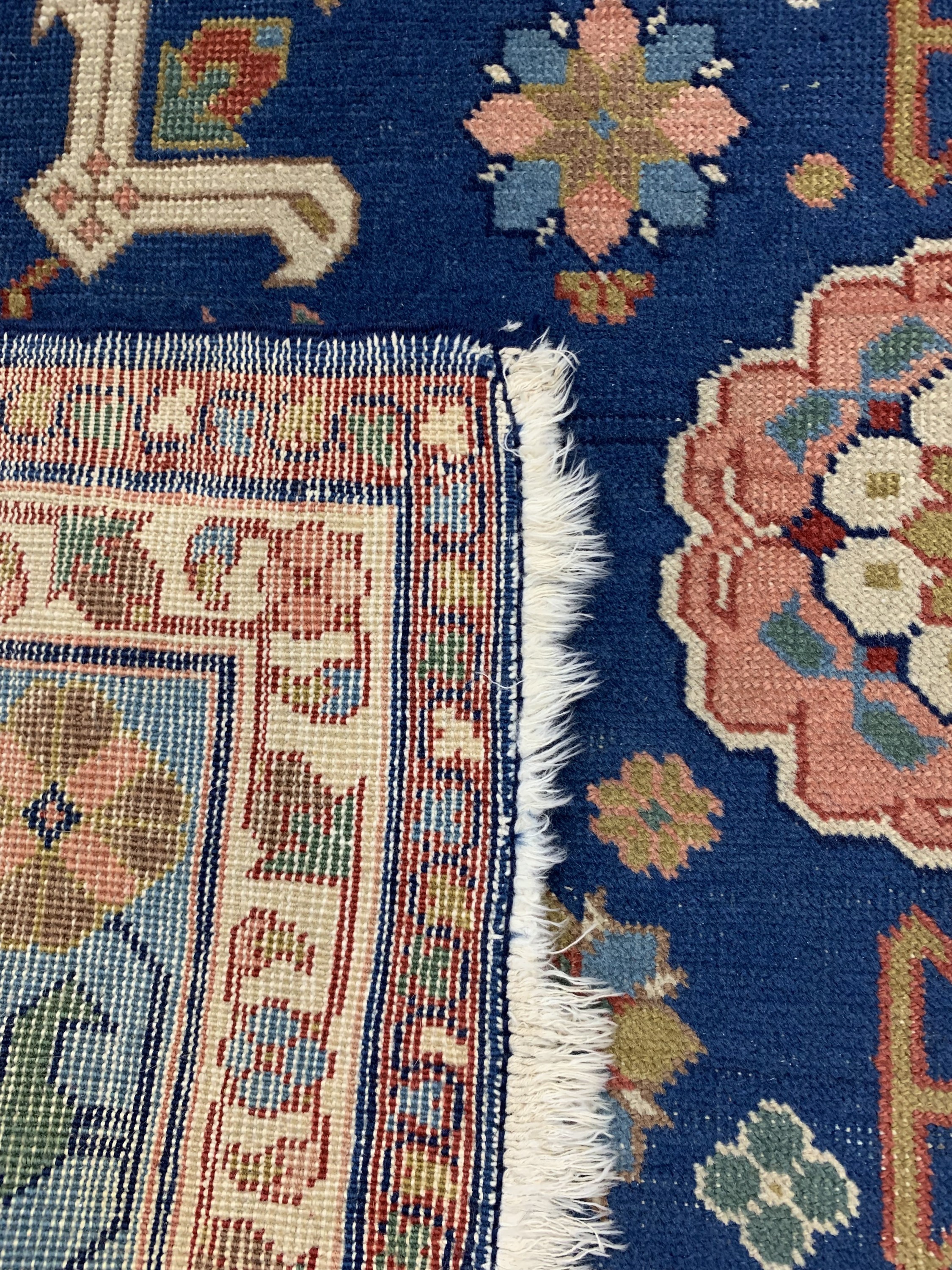 Detail f: "Blattgabel-Schirwan", Rußland, Mitte 20.Jhd, Wolle auf Baumwolle, ca. 176 x 123 cm,EHZ: 3