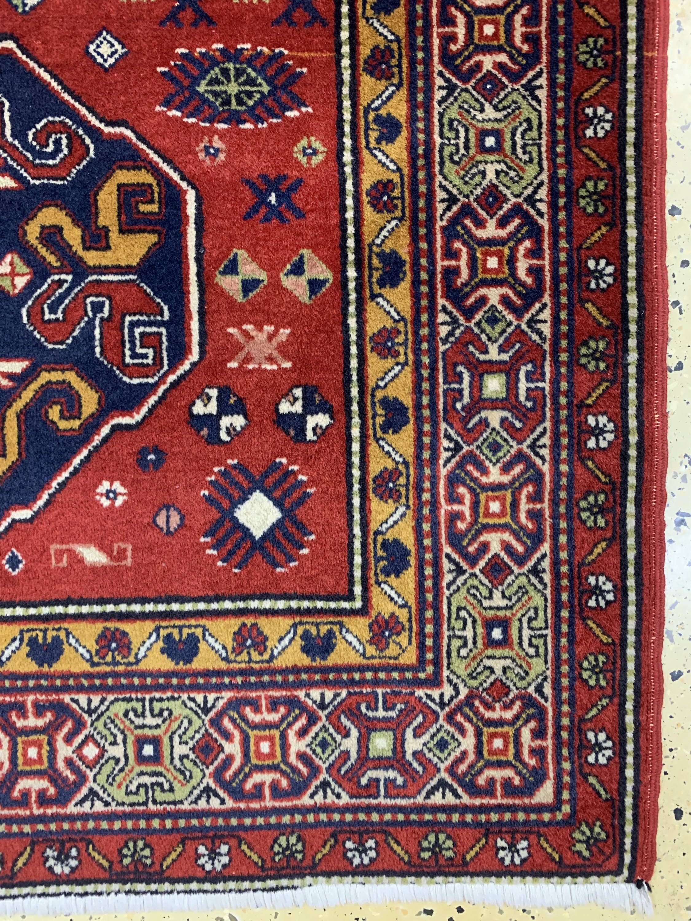 Detail c: "Wolkenband-Kazak"Motiv Türkei, Mitte 20.Jhd, Wolle auf Baumwolle, ca. 204 x 132 cm EHZ: 2-3
