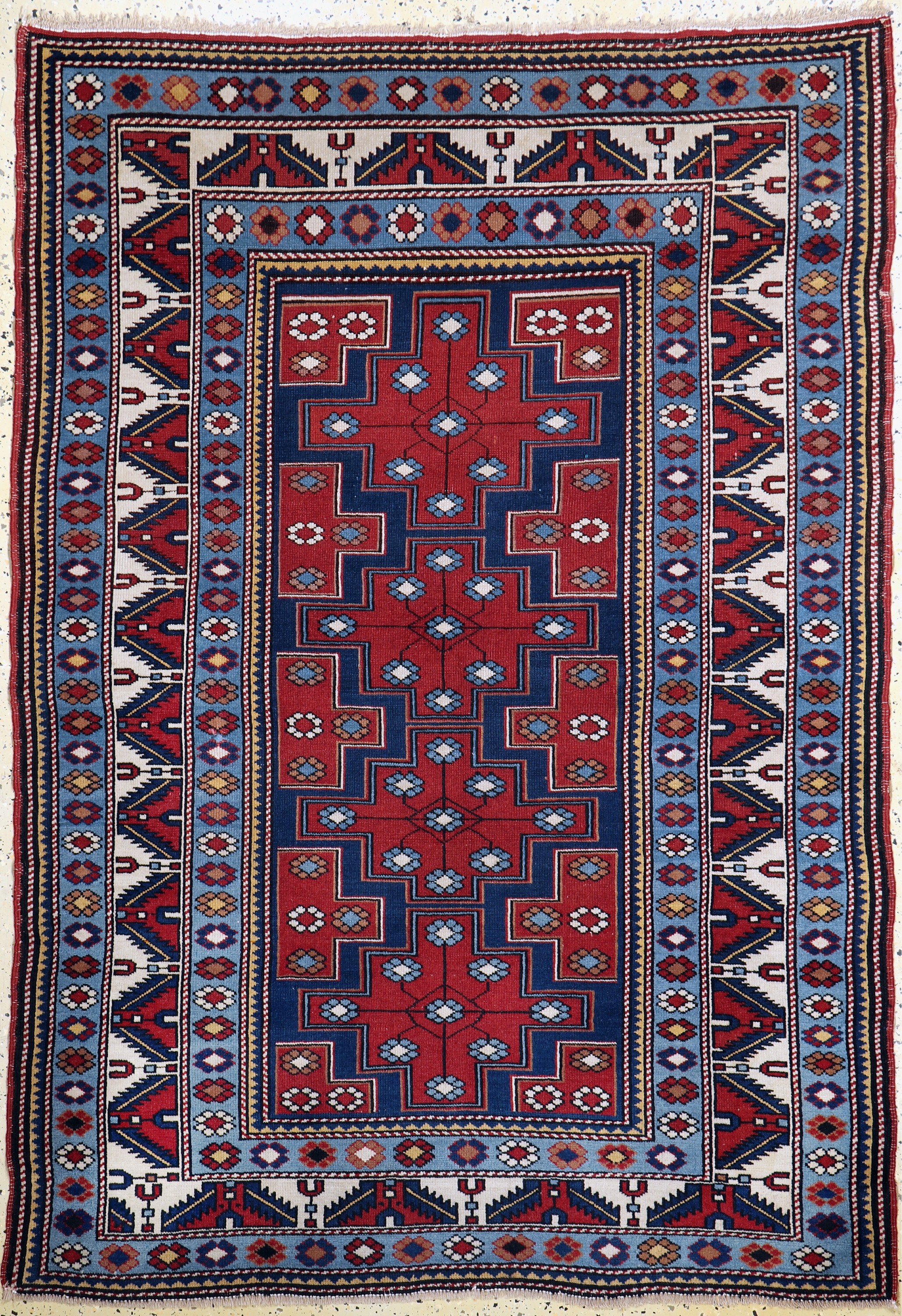 "Derbent"Kazak, Rußland, Mitte 20.Jhd, Wolle auf Wolle, ca. 190 x 132 cm, EHZ: 2-3
