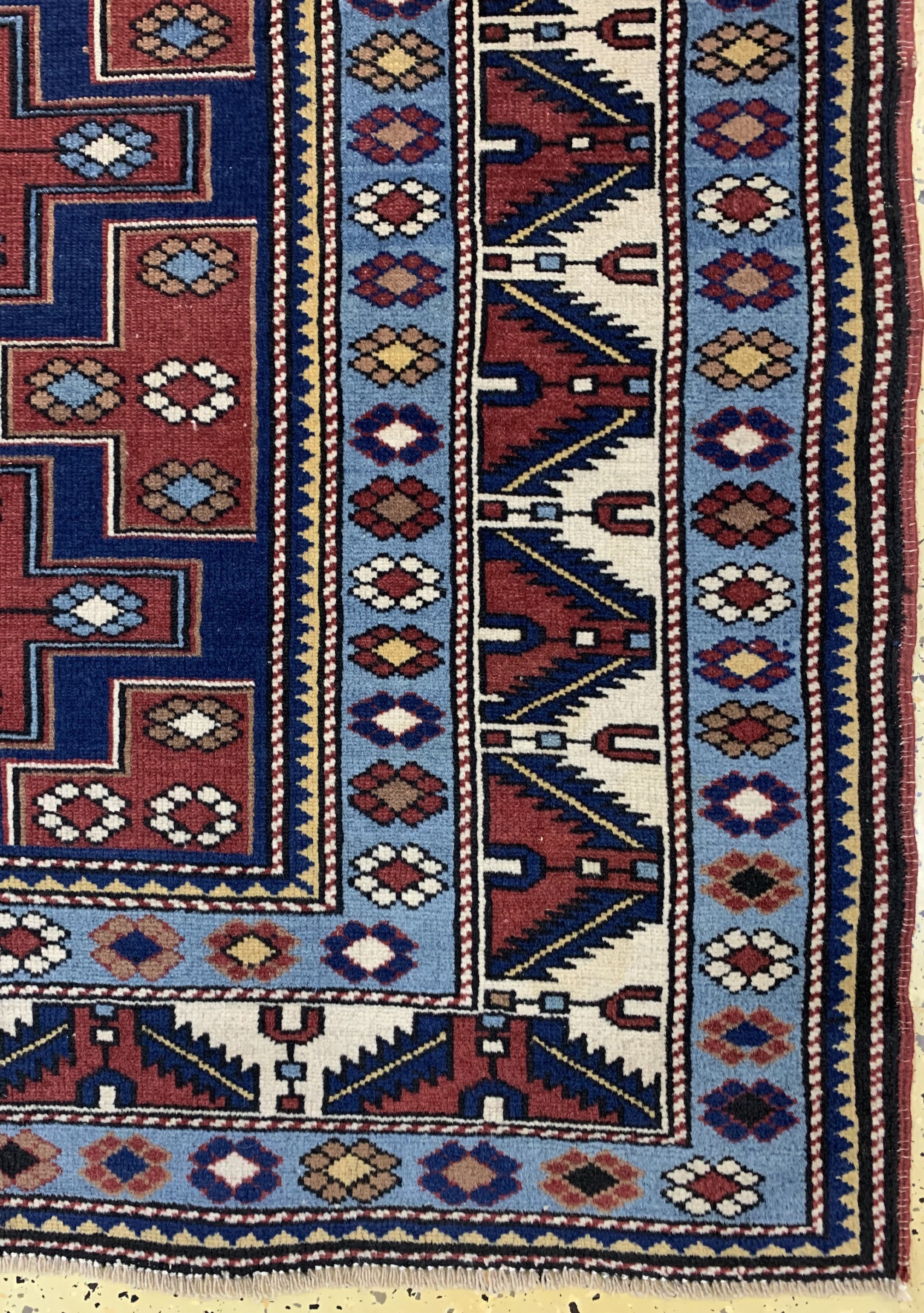 Detail a: "Derbent"Kazak, Rußland, Mitte 20.Jhd, Wolle auf Wolle, ca. 190 x 132 cm, EHZ: 2-3