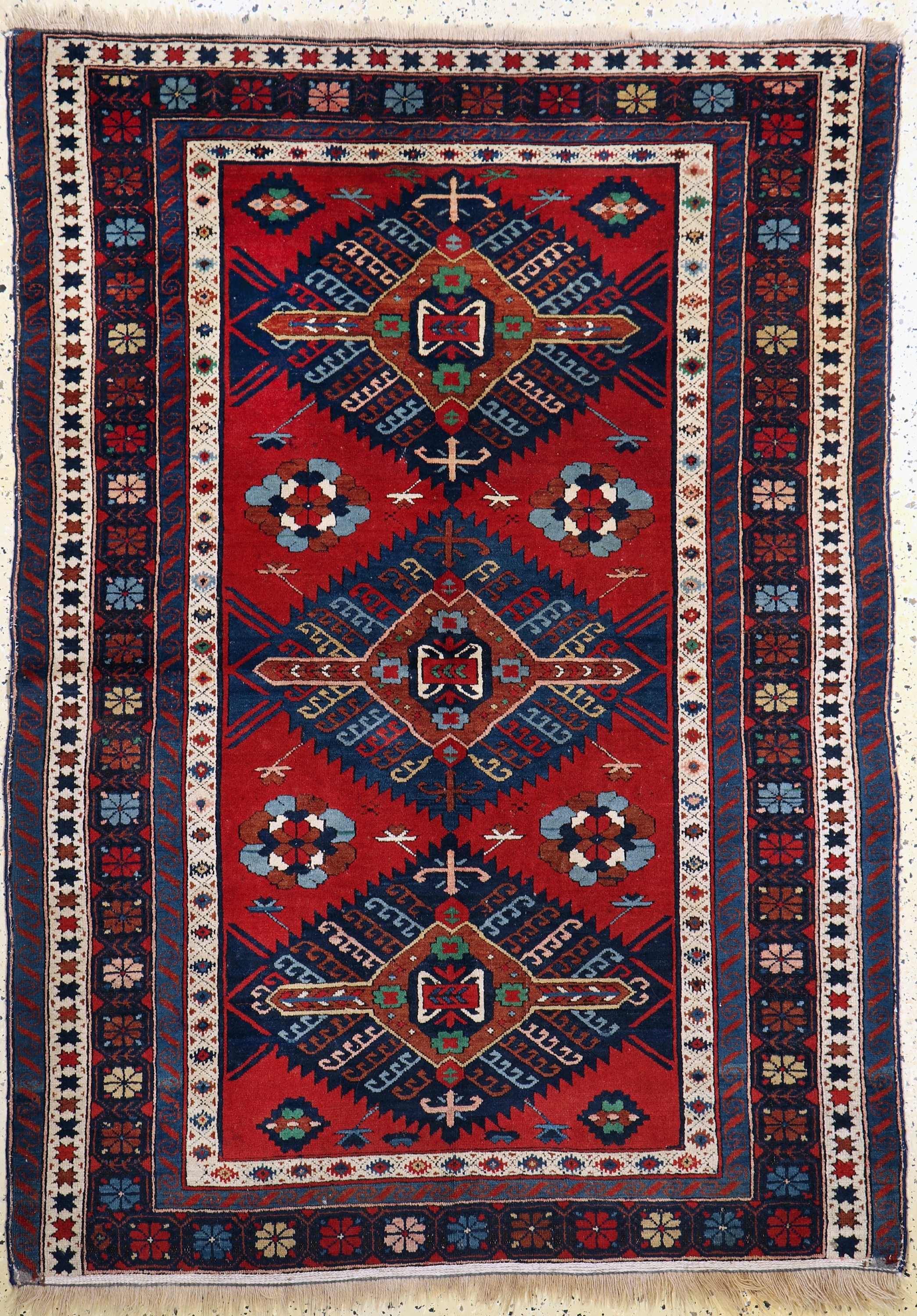 "Schirwan"Kazak, Kaukasus, um 1920/1930, Wolle auf Wolle, ca. 190 x 130 cm, verkürzt, EHZ: 3