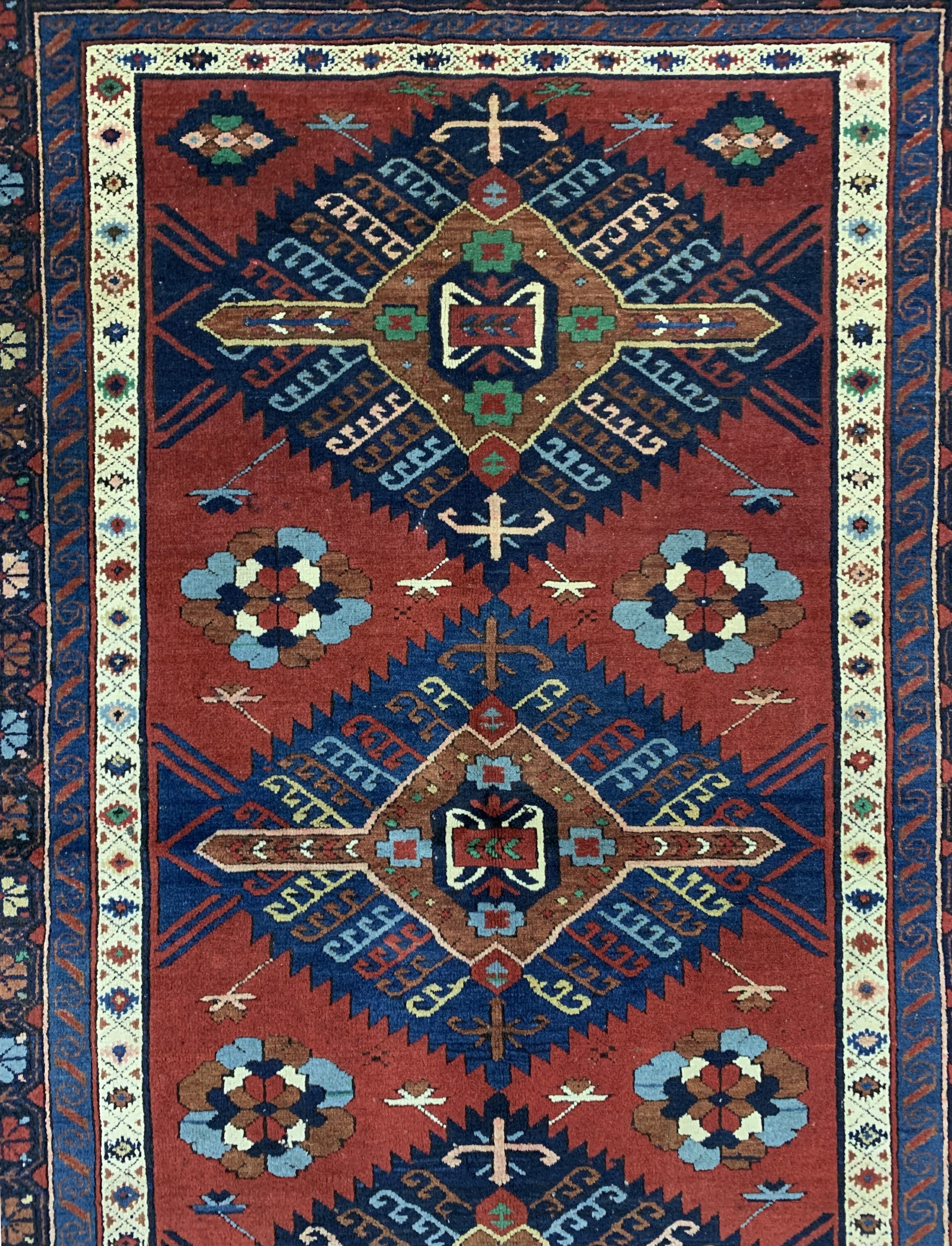 Detail a: "Schirwan"Kazak, Kaukasus, um 1920/1930, Wolle auf Wolle, ca. 190 x 130 cm, verkürzt, EHZ: 3