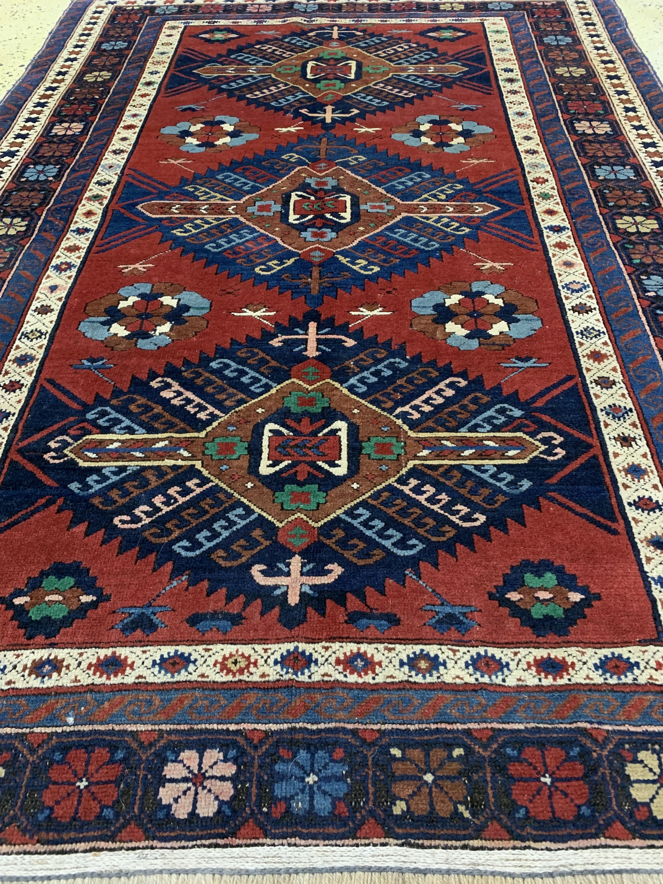 Detail d: "Schirwan"Kazak, Kaukasus, um 1920/1930, Wolle auf Wolle, ca. 190 x 130 cm, verkürzt, EHZ: 3