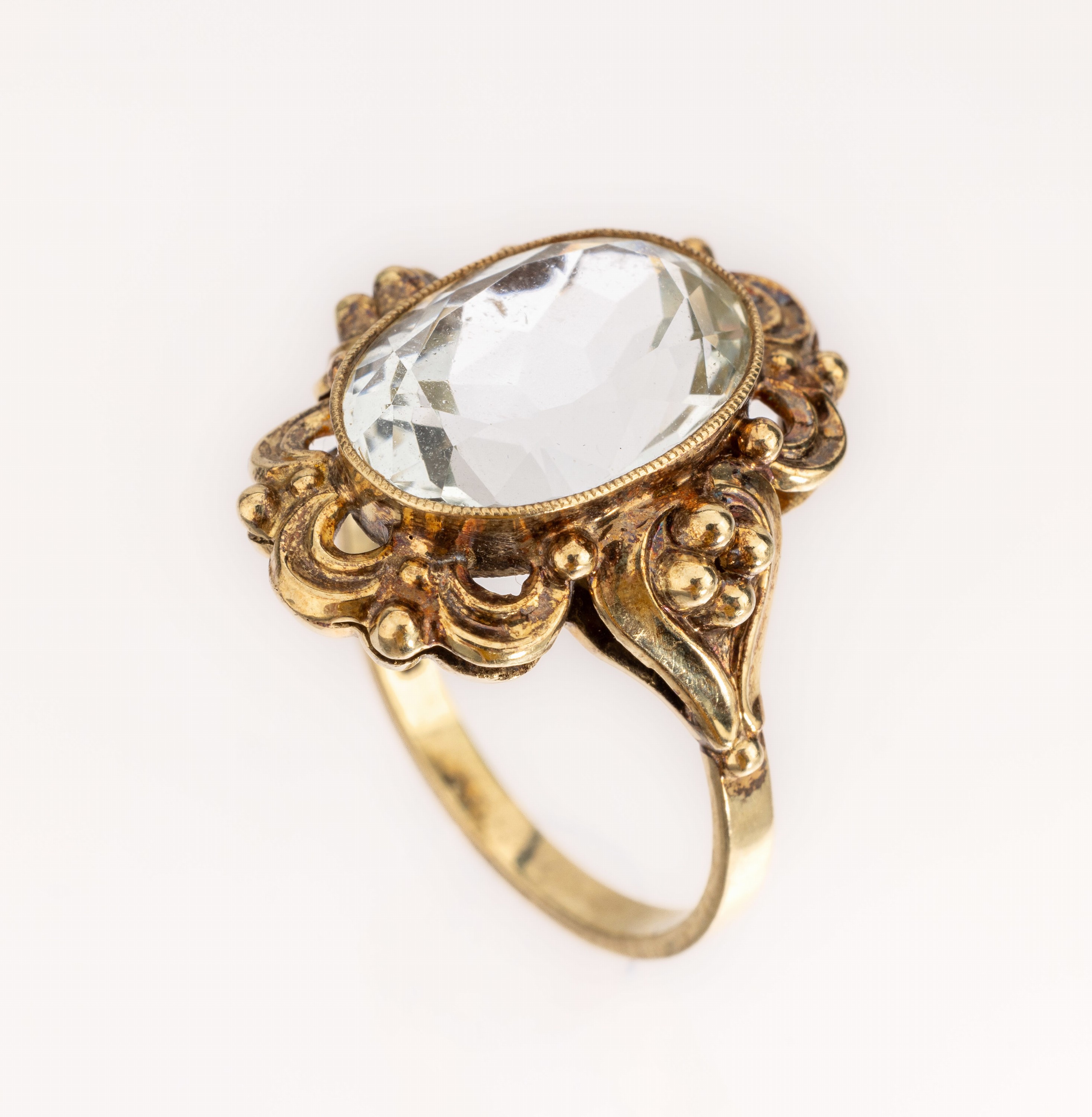 14 kt Gold Aquamarin-Ring, 1950er Jahre, GG585/000, ovalfacett. hellblauer Aquamarin ca. 5.00 ct, RW 57, ca. 5.1 g