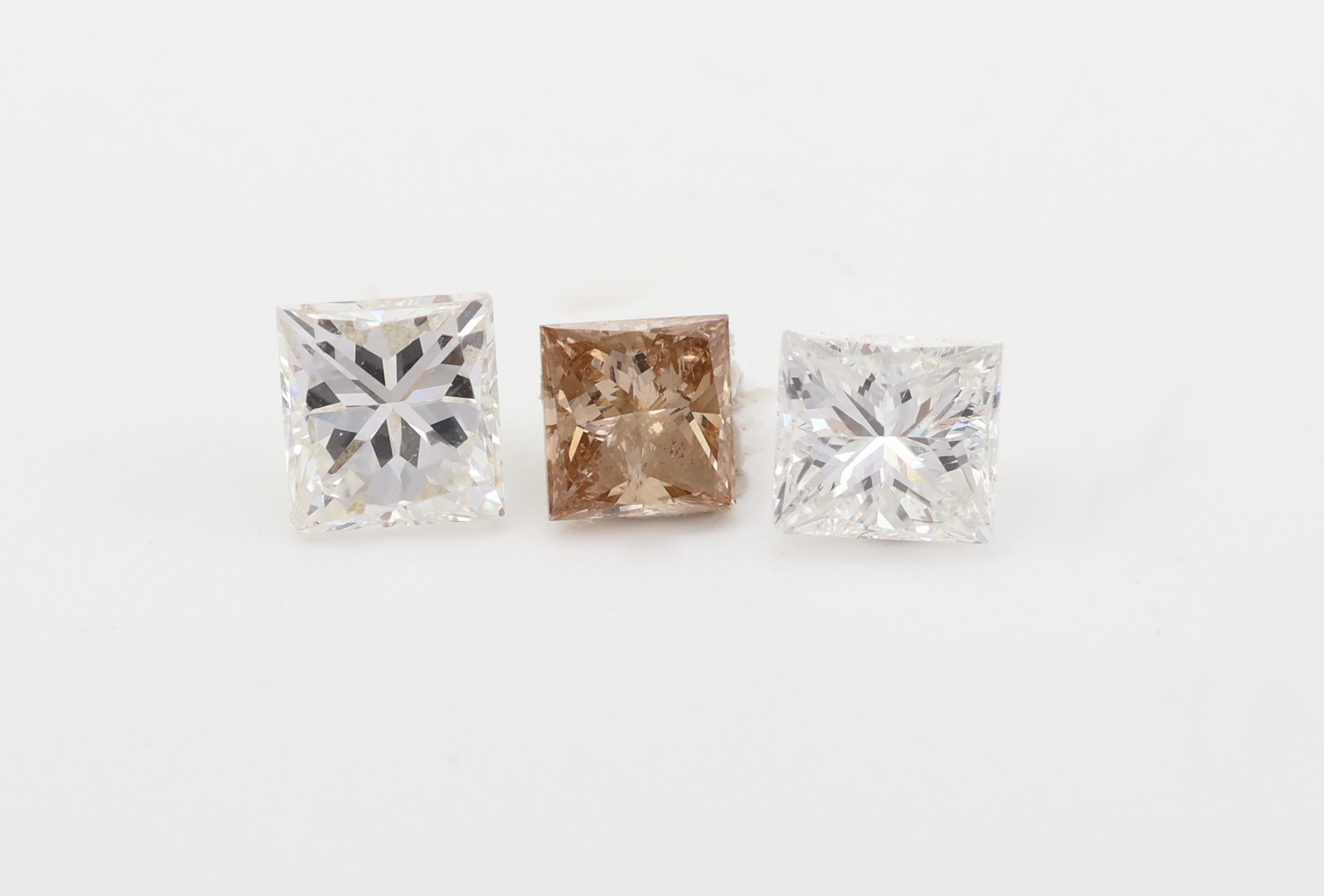 Detail a: Lot 3 lose Diamanten, zus. 0.58 ct im Princess Cut
