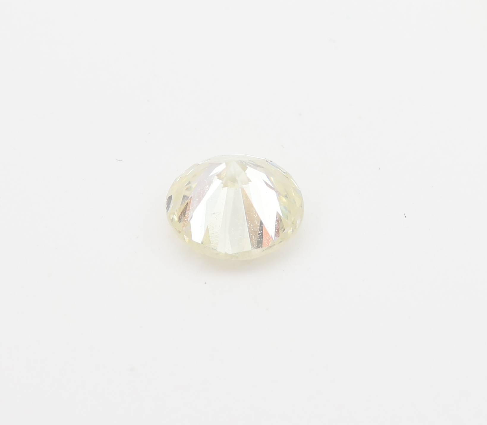 Detail a: Loser Brillant, 0.77 ct, get.(M)/si2, mit GIA Expertise