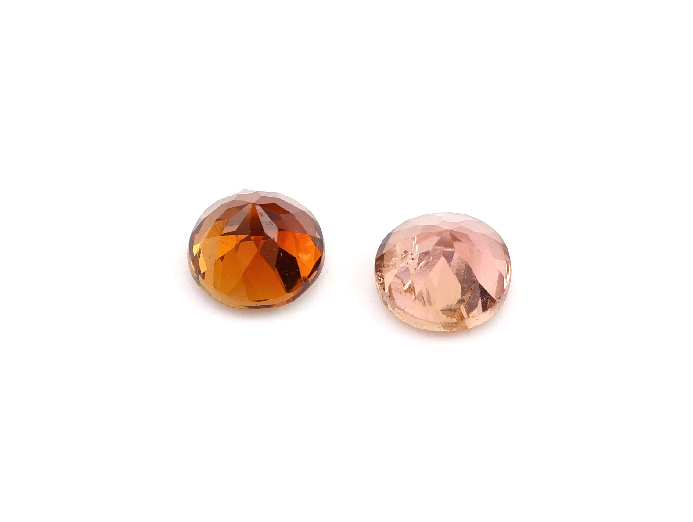 Detail b: Lot 12 lose facett. Turmalinpärchen, zus. 8.18 ct, rund, kalibriert