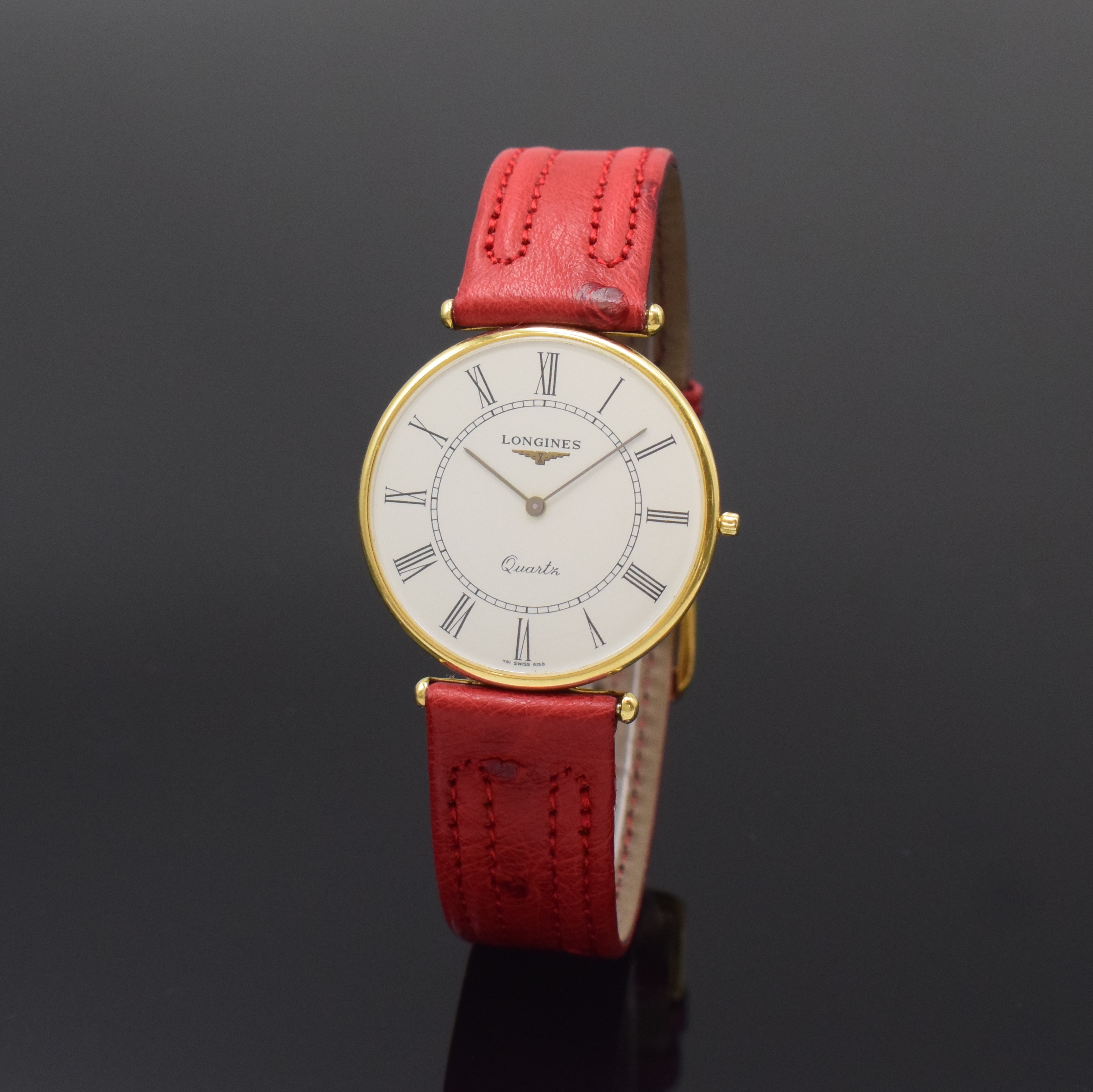 LONGINES Les Grandes Classique seltene Armbanduhr in GG 750/000, Schweiz um 2000, quarz, Monocoque-Geh., weisses Zifferbl. m. röm. Zahlen, schwarze ...