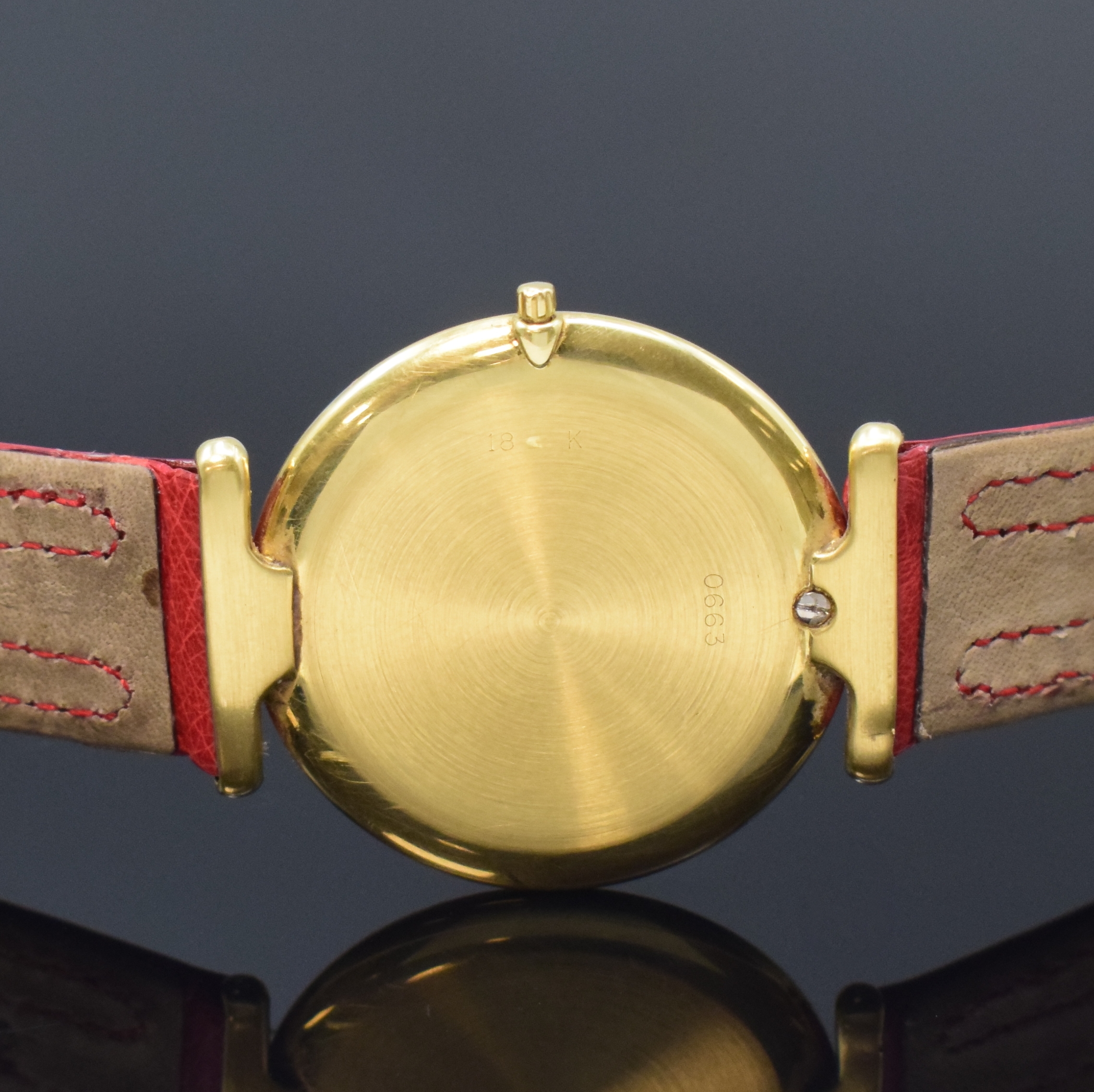 Detail c: LONGINES Les Grandes Classique seltene Armbanduhr in GG 750/000, Schweiz um 2000, quarz, Monocoque-Geh., weisses Zifferbl. m. röm. Zahlen, schwarze ...