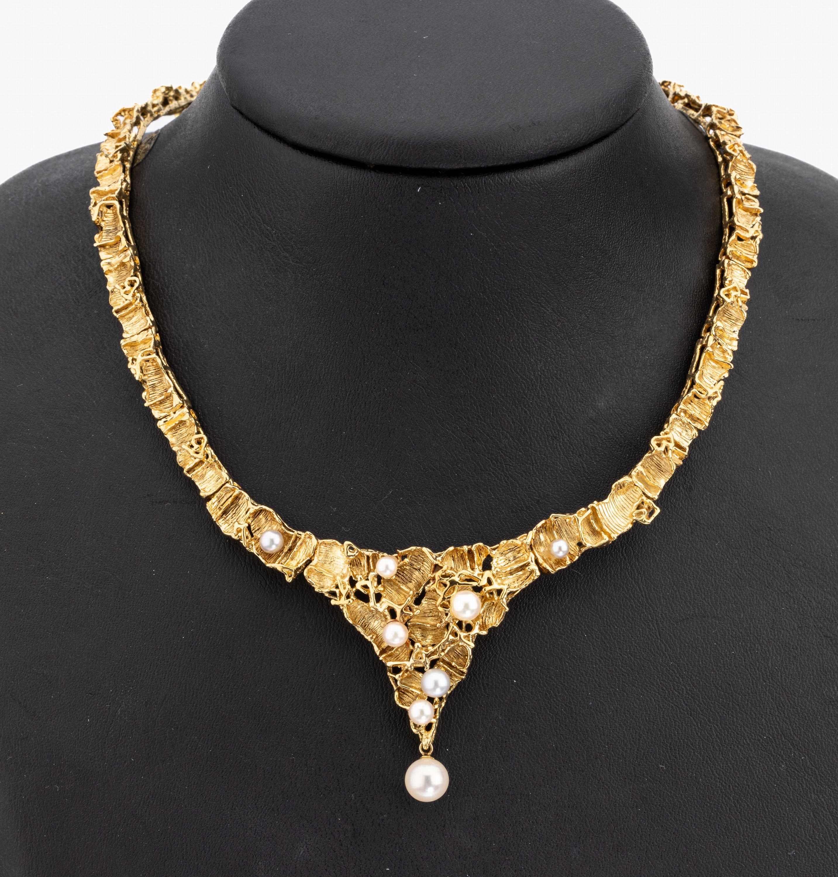 14 kt Gold Zuchtperl-Collier, GG 585/000 abstrakte Gestaltung, 8 Akoyazuchtperlen, 1 bewegl. abhängend, D. ca. 3.3-7.1 mm, D. ca. 13.5 cm, ...