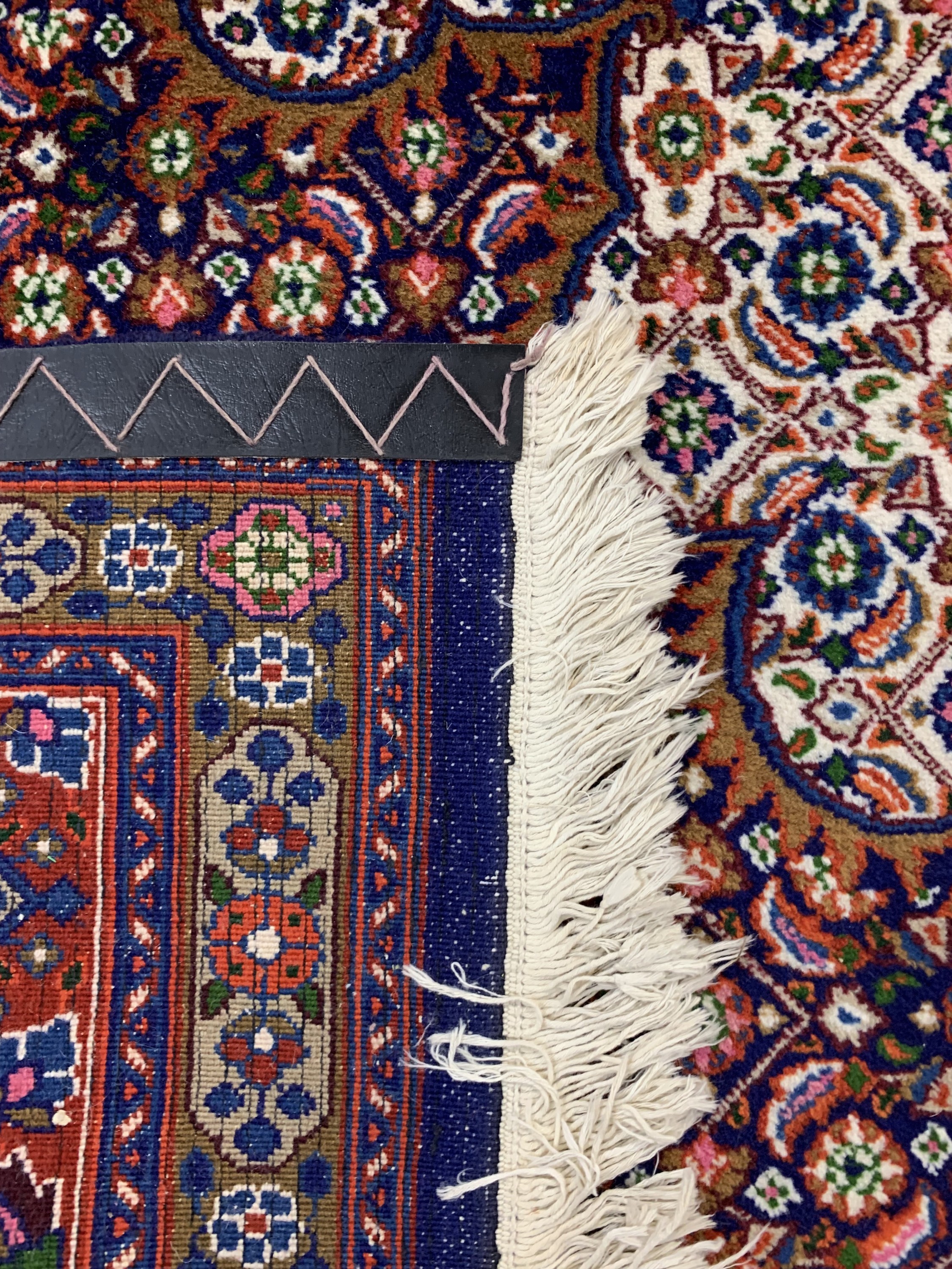Detail g: Mud, Persien, Ende 20.Jhd, Wolle auf Baumwolle, ca. 308 x 210 cm, EHZ: 2