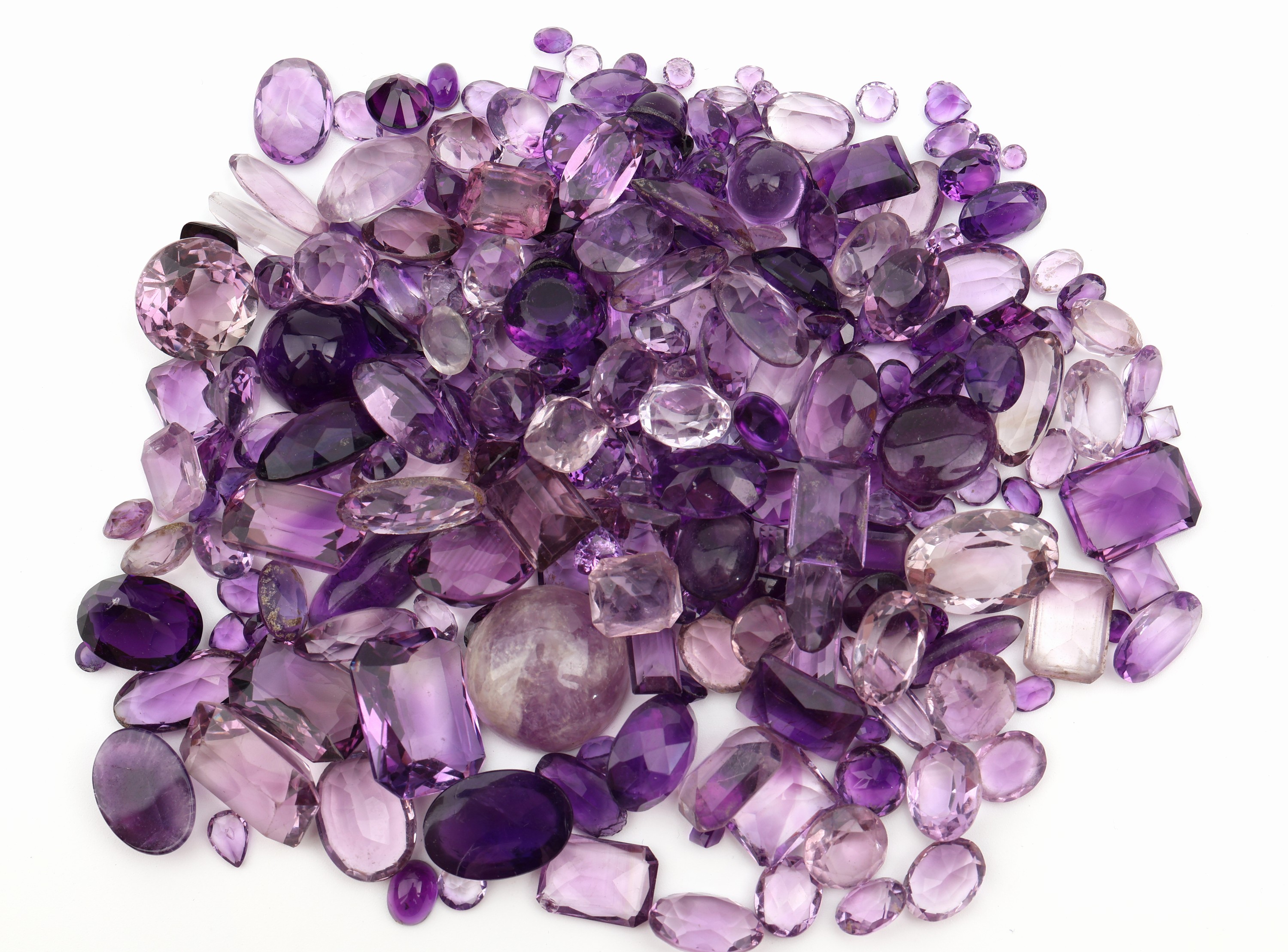 Lot lose Amethyste, ca. 729 ct, versch. Schliffformen und Größen, Ausfassware