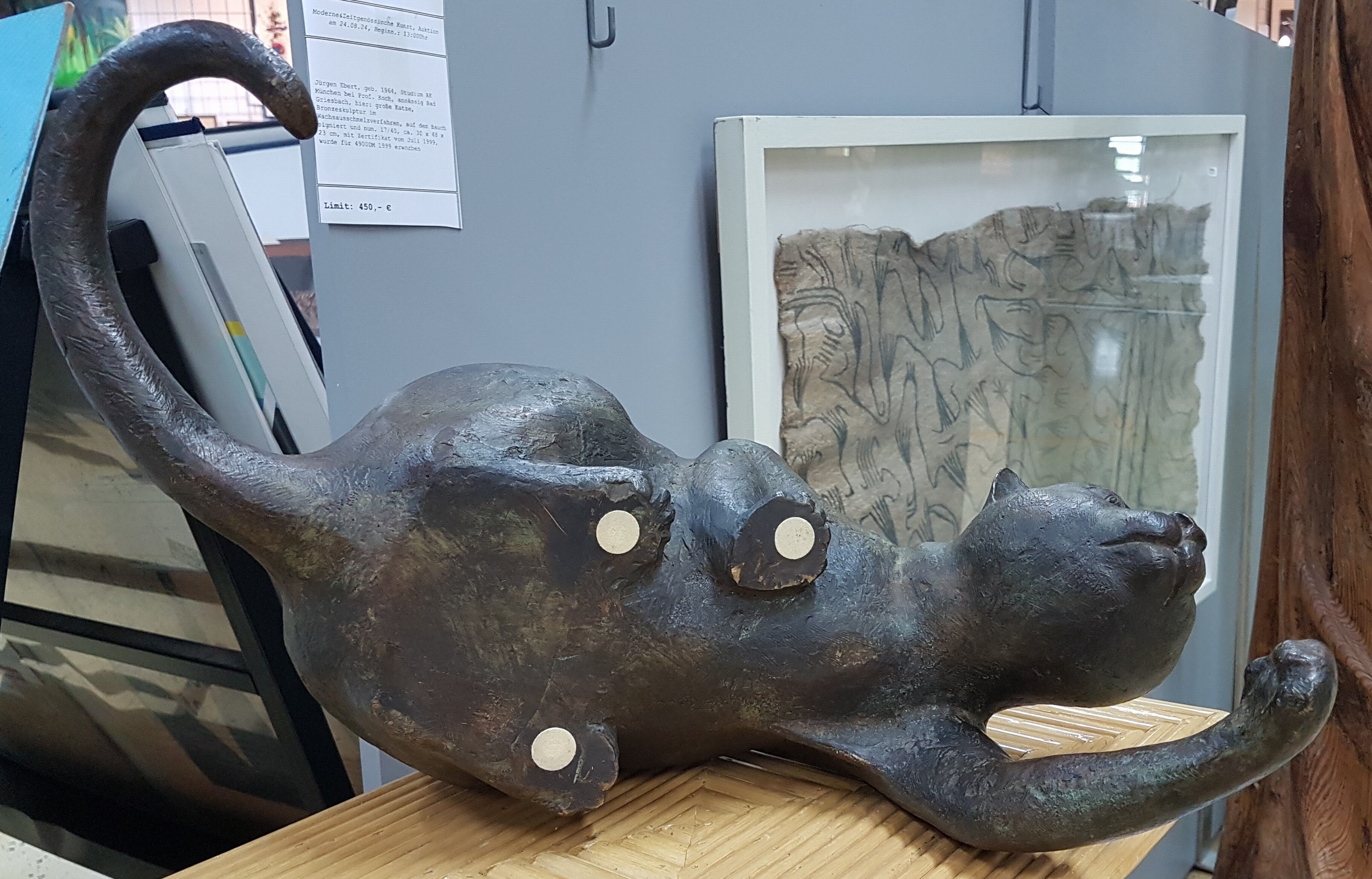 Detail f: Jürgen Ebert, geb. 1964, Studium AK München bei Prof. Koch, ansässig Bad Griesbach, hier: große Katze, Bronzeskulptur im ...