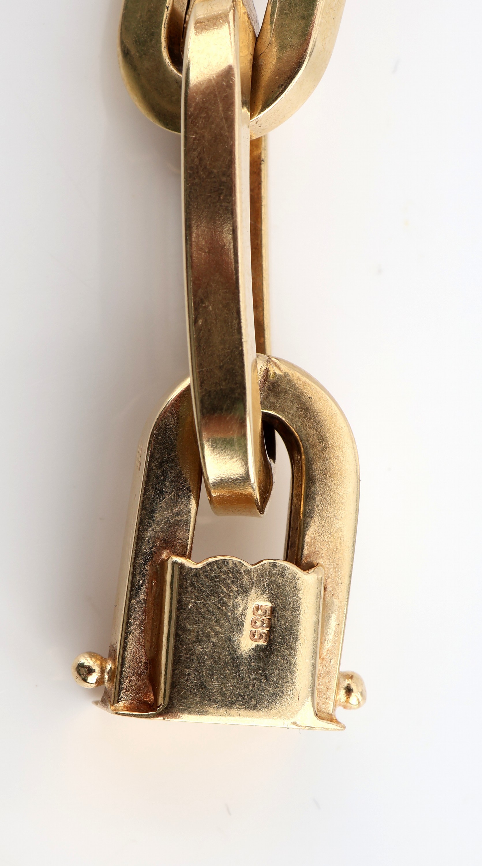Detail e: 14 kt Gold Armband, GG 585/000, ovale Glieder, L. ca. 20 cm, Kastenschloss mit 2 Sicherheitsachten, ca. 26.6 g