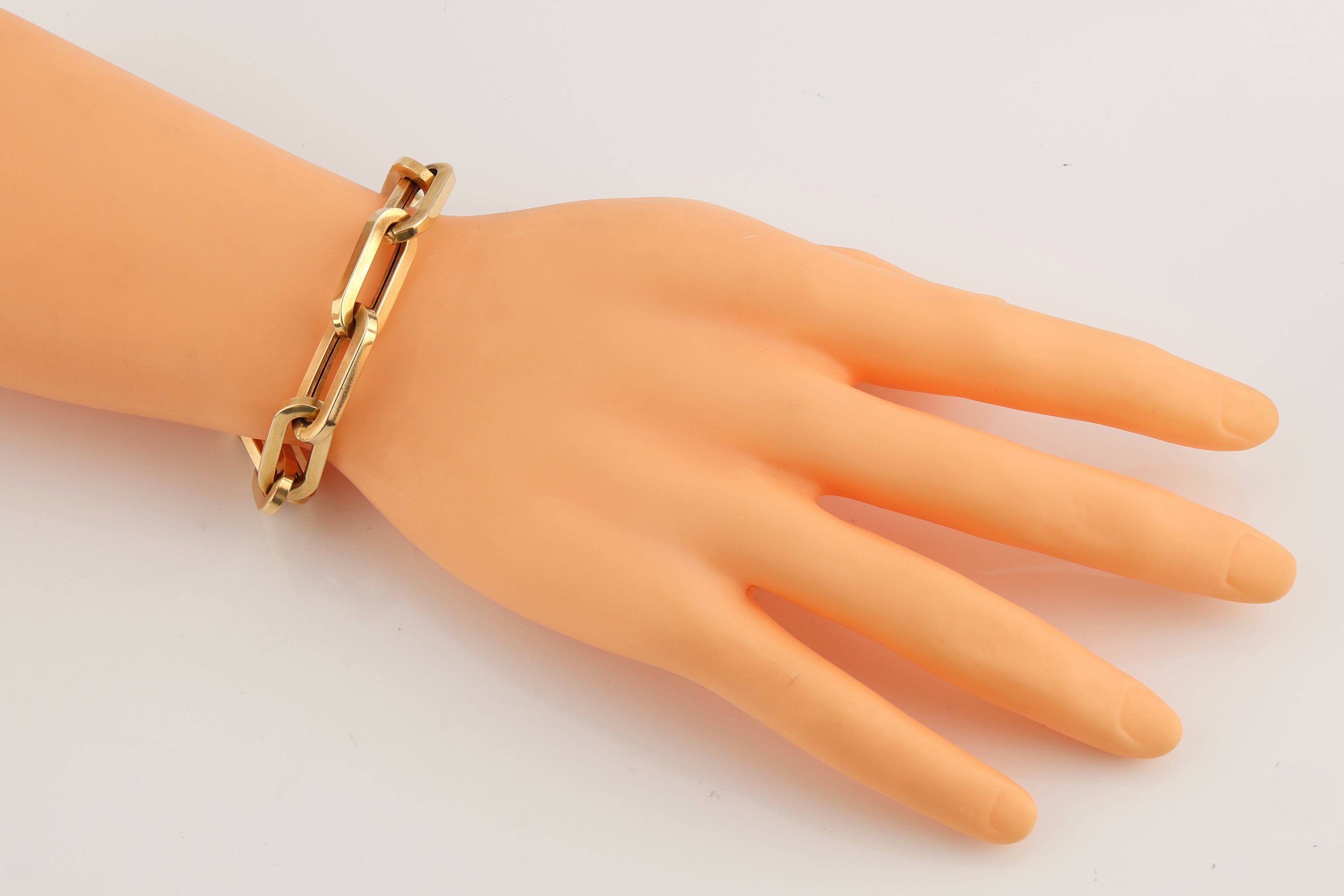 Detail f: 14 kt Gold Armband, GG 585/000, ovale Glieder, L. ca. 20 cm, Kastenschloss mit 2 Sicherheitsachten, ca. 26.6 g