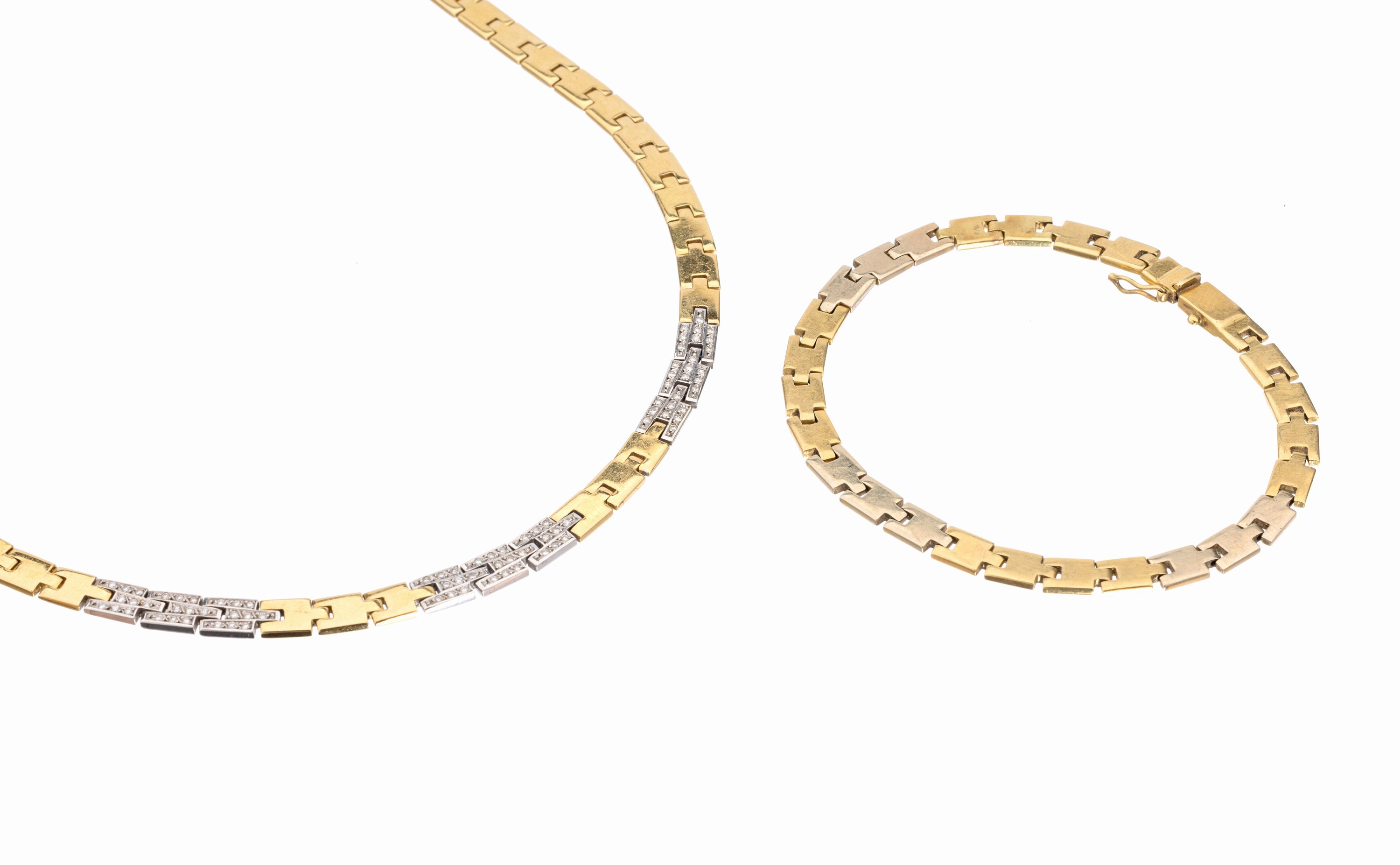 18 kt Gold Brillant-Collier, GG/WG 750/000,9 WG Glieder mit 81 Brillanten zus. ca. 0.40 ct Weiss/si, L. ca. 40 cm, Kastenschloss mit ...
