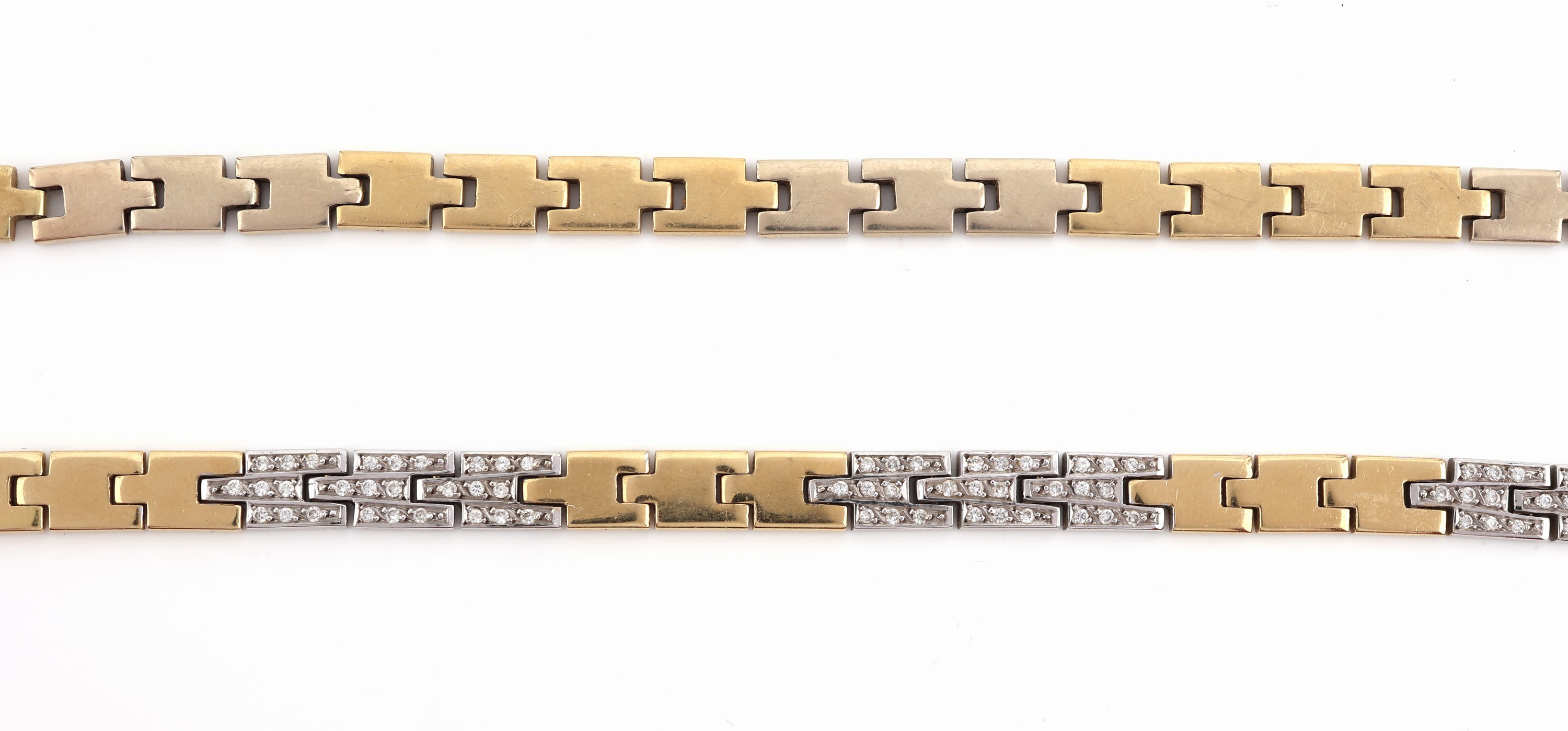 Detail a: 18 kt Gold Brillant-Collier, GG/WG 750/000,9 WG Glieder mit 81 Brillanten zus. ca. 0.40 ct Weiss/si, L. ca. 40 cm, Kastenschloss mit ...