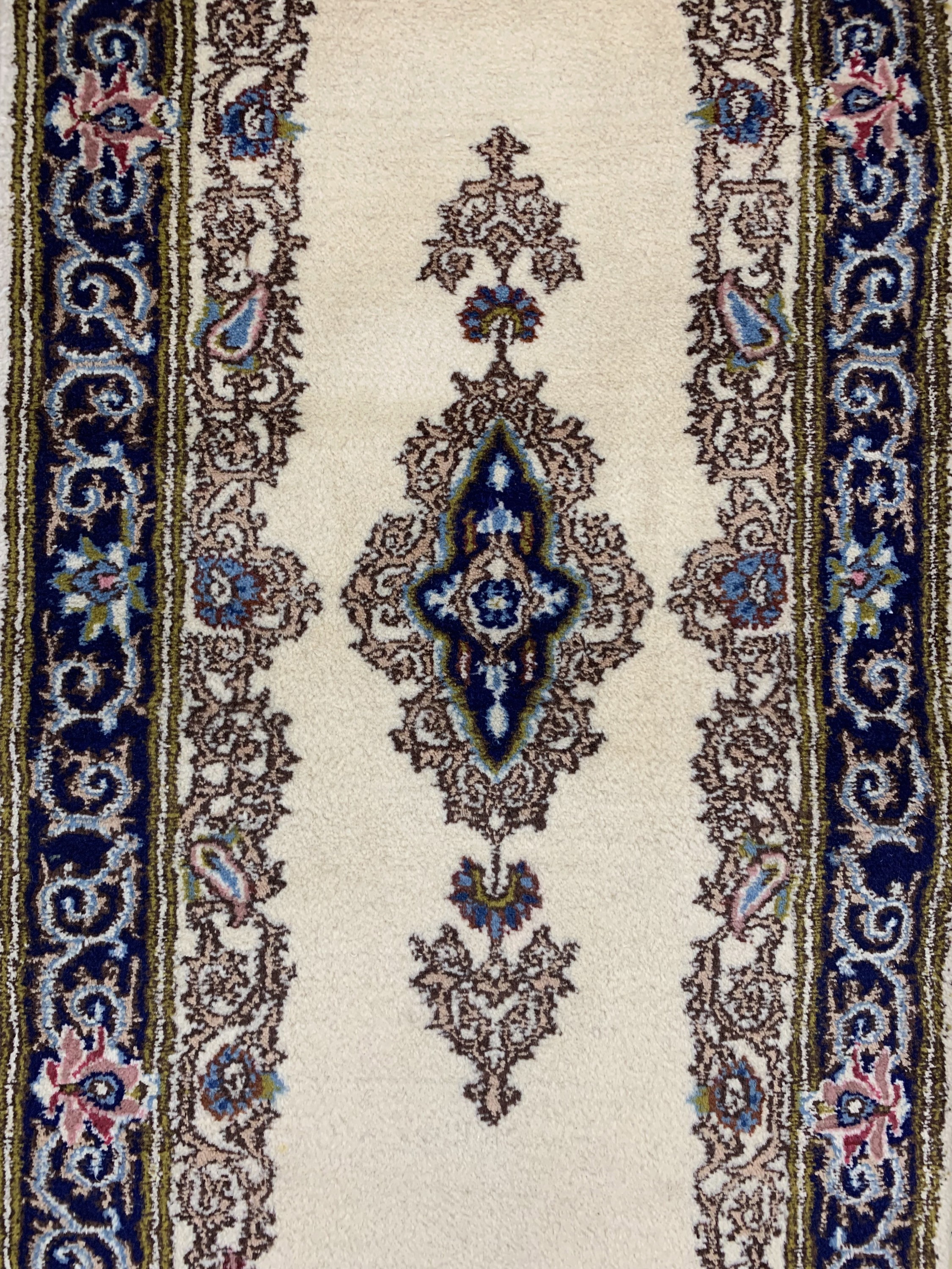 Detail b: Kerman"Galerie", Persien, Mitte 20.Jhd, Wolle auf Baumwolle, ca. 560 x 55 cm, EHZ: 2
