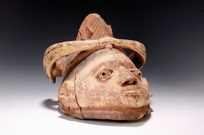 Image Gesichtsmaske, Yoruba, Nigeria, 20.Jh., nach dem Vorbild der Gelede-Masken, Holz ...