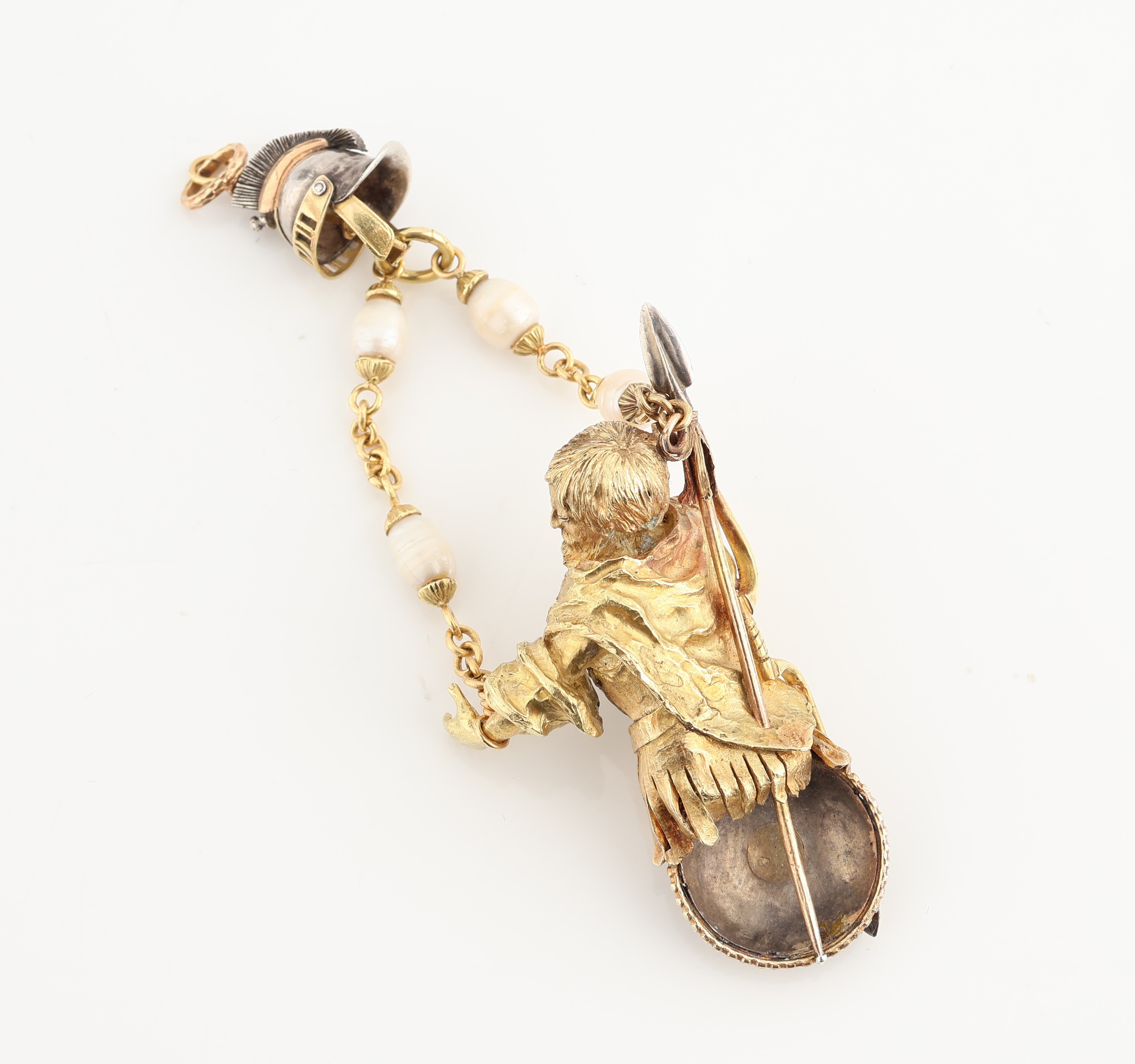 Detail a: 18 kt Gold Perl-Anhänger, um 1880-90, GG 750/000, außergewöhnlich, qualitätvolle Verarbeitung, Darstellung eines Kriegers aus der Antike, ...