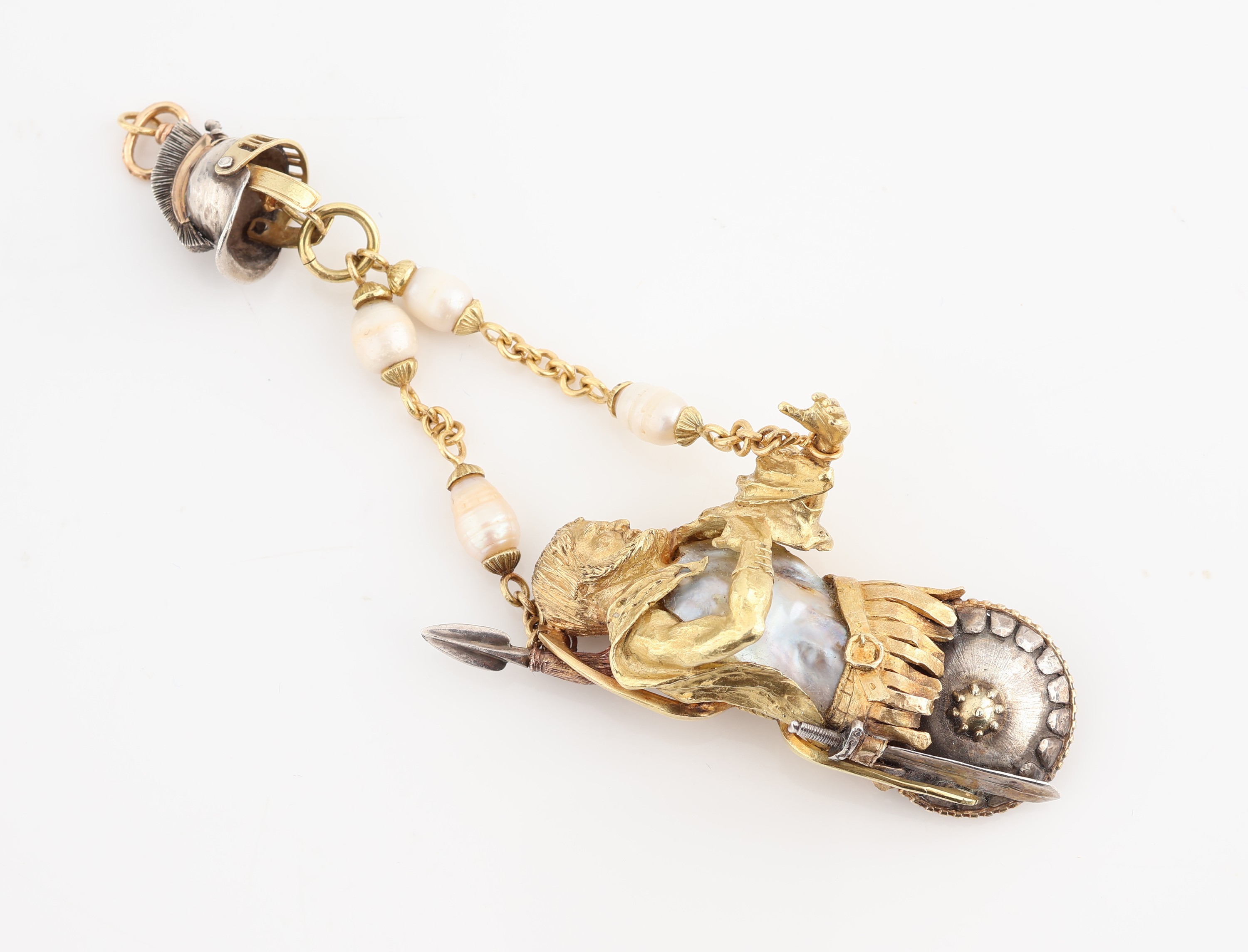 Detail b: 18 kt Gold Perl-Anhänger, um 1880-90, GG 750/000, außergewöhnlich, qualitätvolle Verarbeitung, Darstellung eines Kriegers aus der Antike, ...