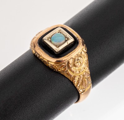 Image 9 kt Gold Opal-Ring, England/Chester 1899, GG 375/000, Onyxeinlage, runder Opal- ...