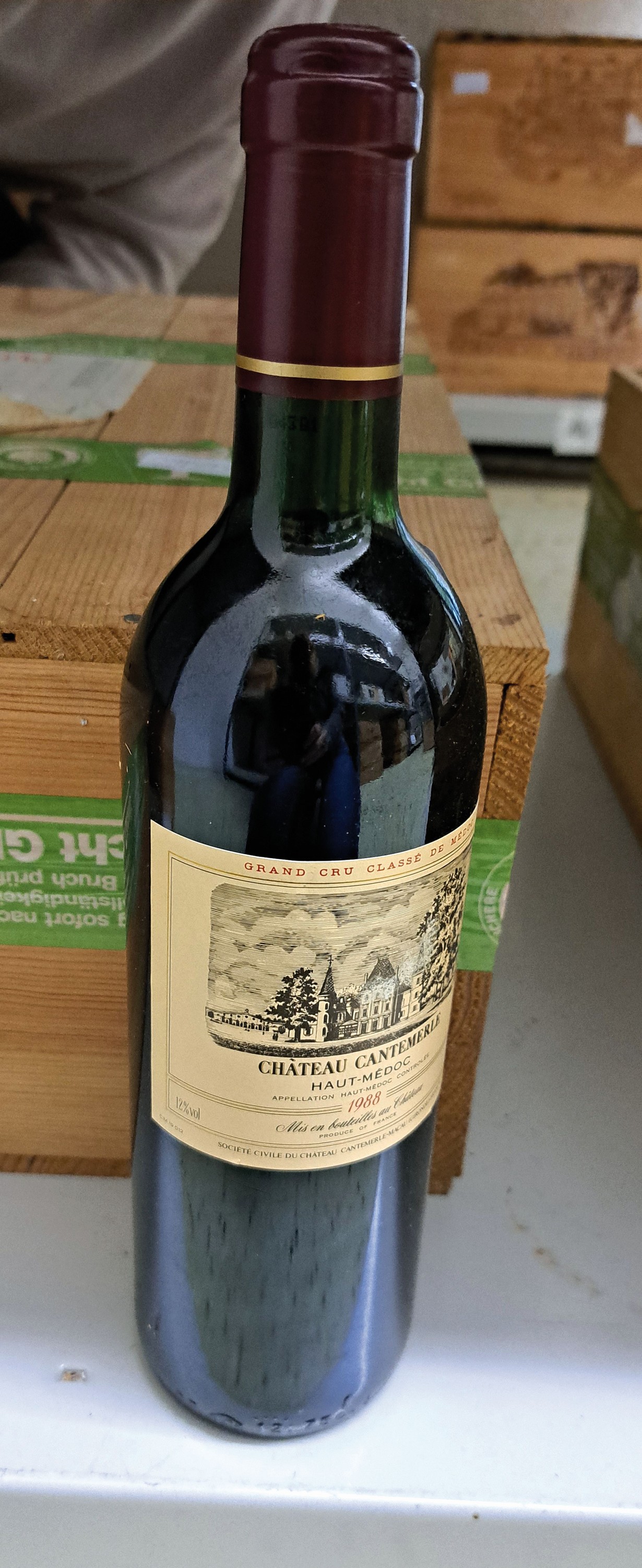 Chateau Cantemerle, 6x 1988, 12x 1990, Haut -Medoc, Grand Cru Classe, je ca. 750ml, 12% Vol., 12x 1990er in ungeöffneter orig. Holzkiste (HAWESKO ...
