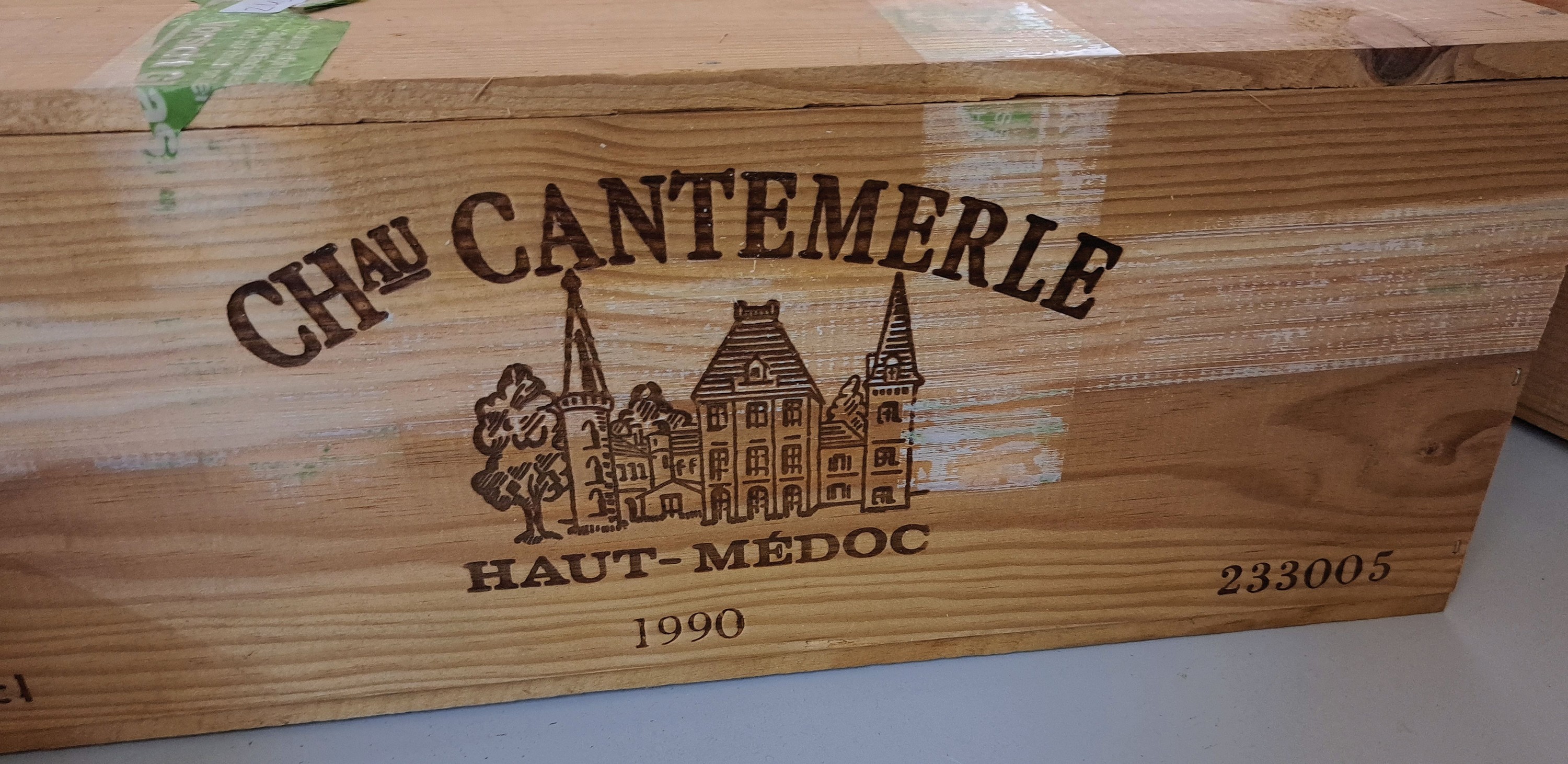 Detail a: Chateau Cantemerle, 6x 1988, 12x 1990, Haut -Medoc, Grand Cru Classe, je ca. 750ml, 12% Vol., 12x 1990er in ungeöffneter orig. Holzkiste (HAWESKO ...
