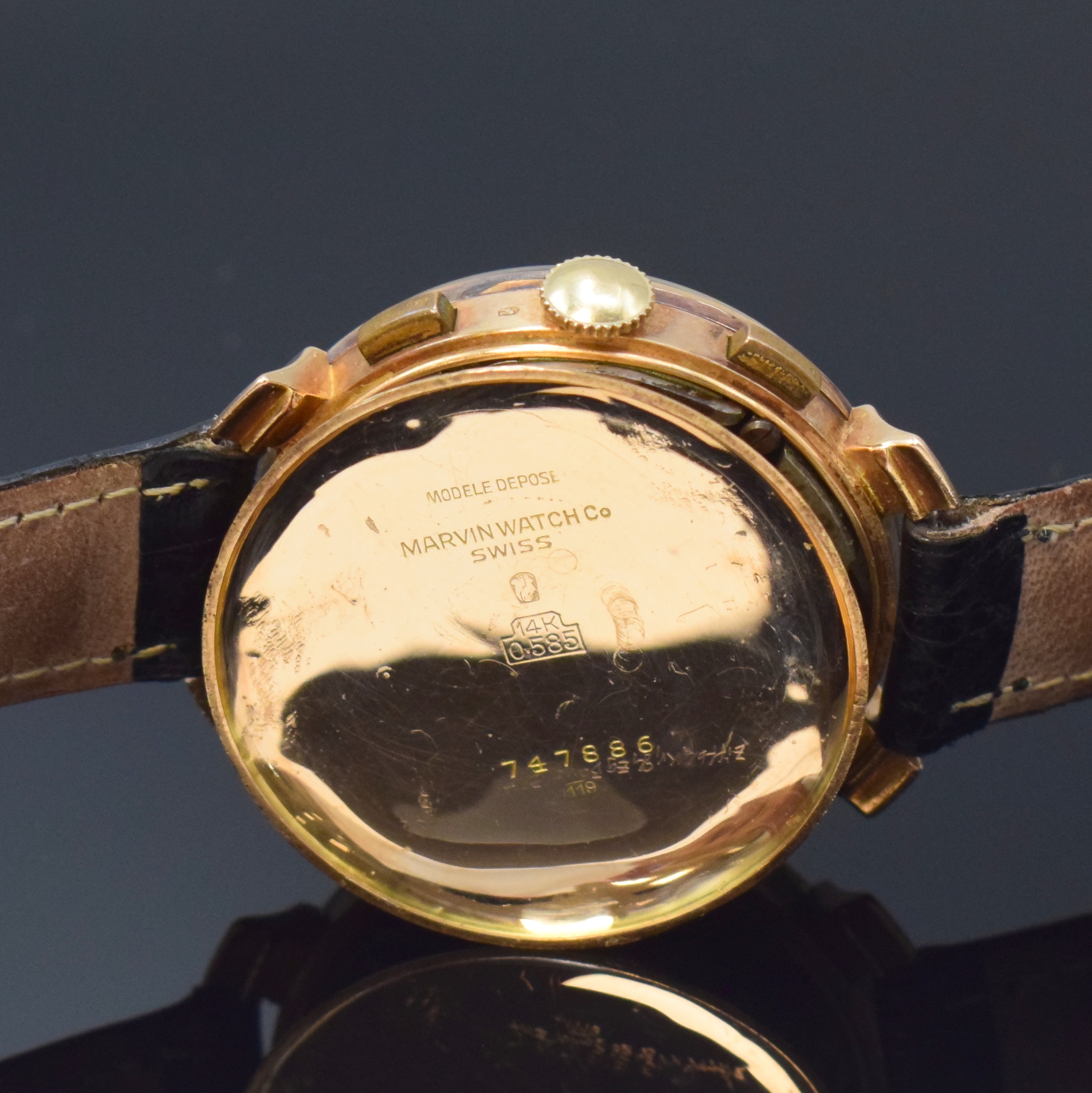 Detail f: MARVIN Schaltradchronograph Kaliber Valjoux 22 in RG 585/000, Schweiz um 1940, Handaufzug, 3-tlg. Geh. dell., Boden u. Glasrand aufgedr., ...