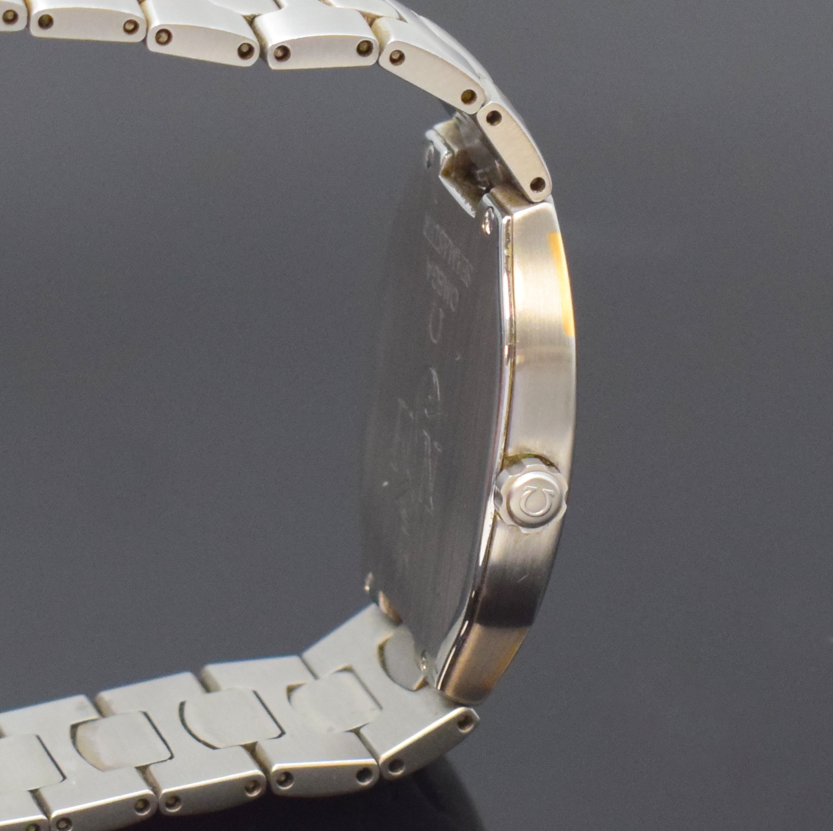 Detail e: OMEGA Seamaster Polaris Multi-Funktions- Armbanduhr Referenz 386.0822 in Stahl/Gold, Schweiz um 1990, quarz, satiniertes Geh., 4- fach verschr. Boden ...