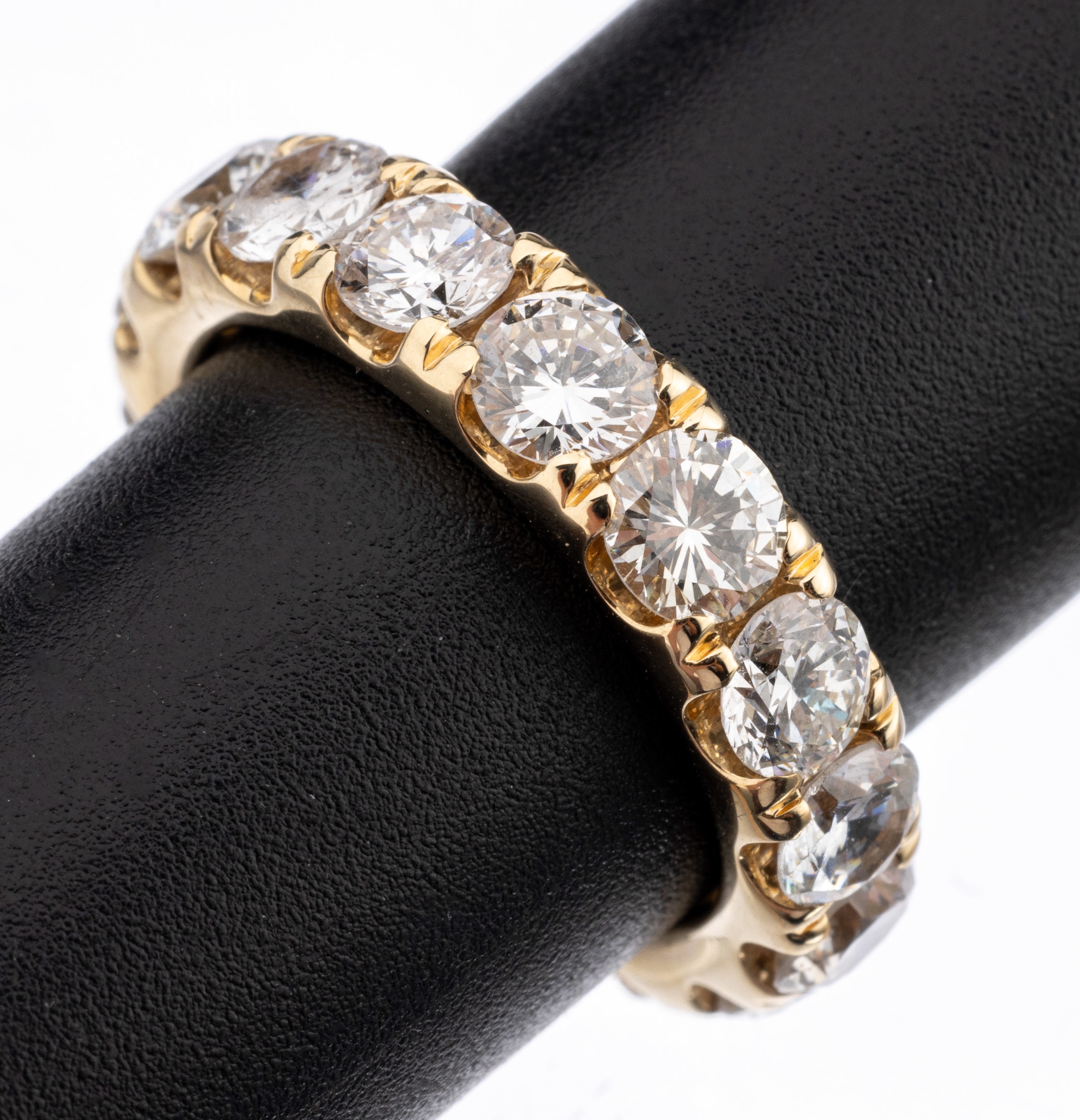14 kt Gold Brillant-Memoryring, GG 585/000,16 Brillanten zus. ca. 4.82 ct (grav.) Weiß- l.get.Weiß/si, RW 54, ca. 6.7 g